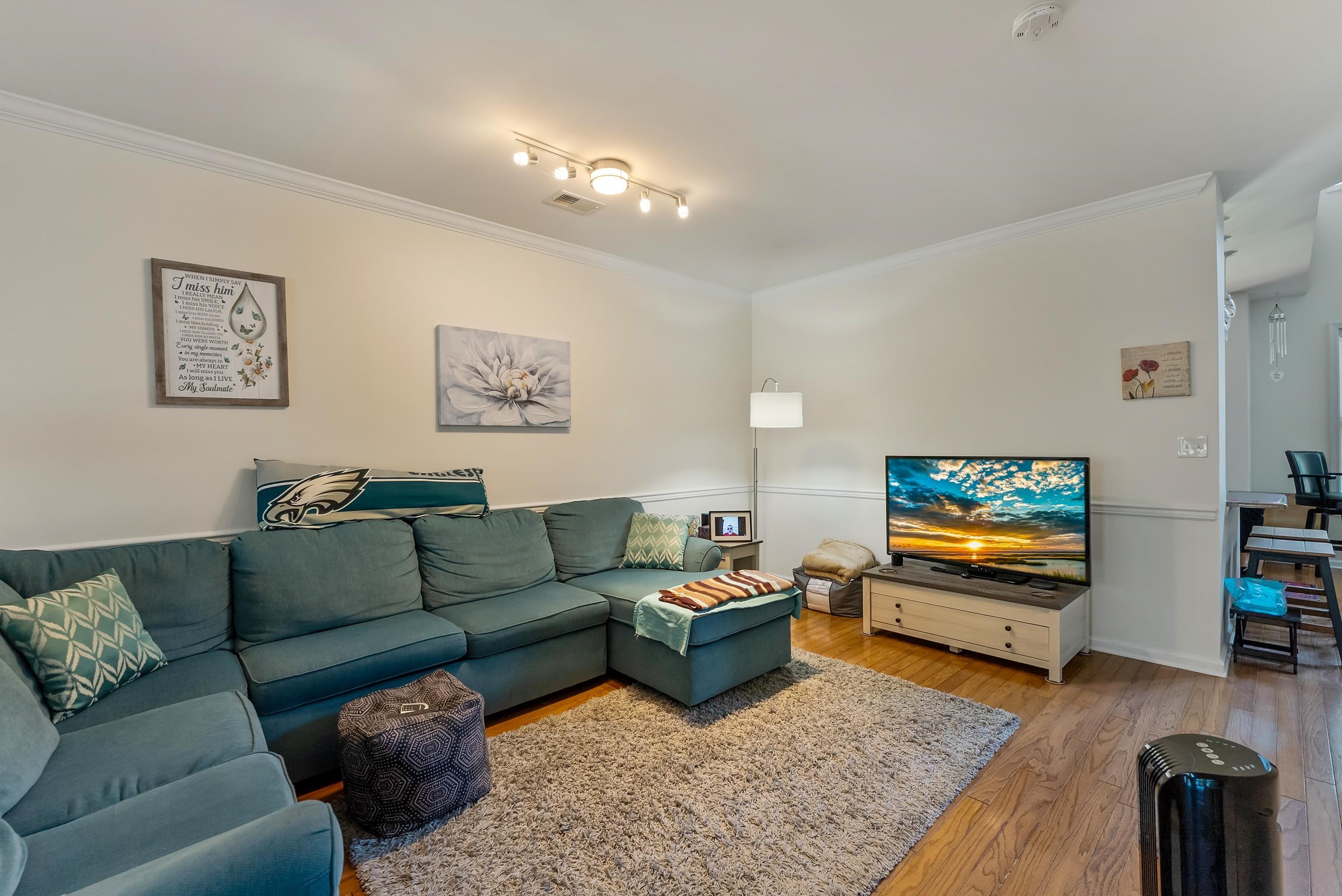 Swainton, New Jersey, 08210, United States, 3 Bedrooms Bedrooms, ,2 BathroomsBathrooms,Residential,For Sale,1982441