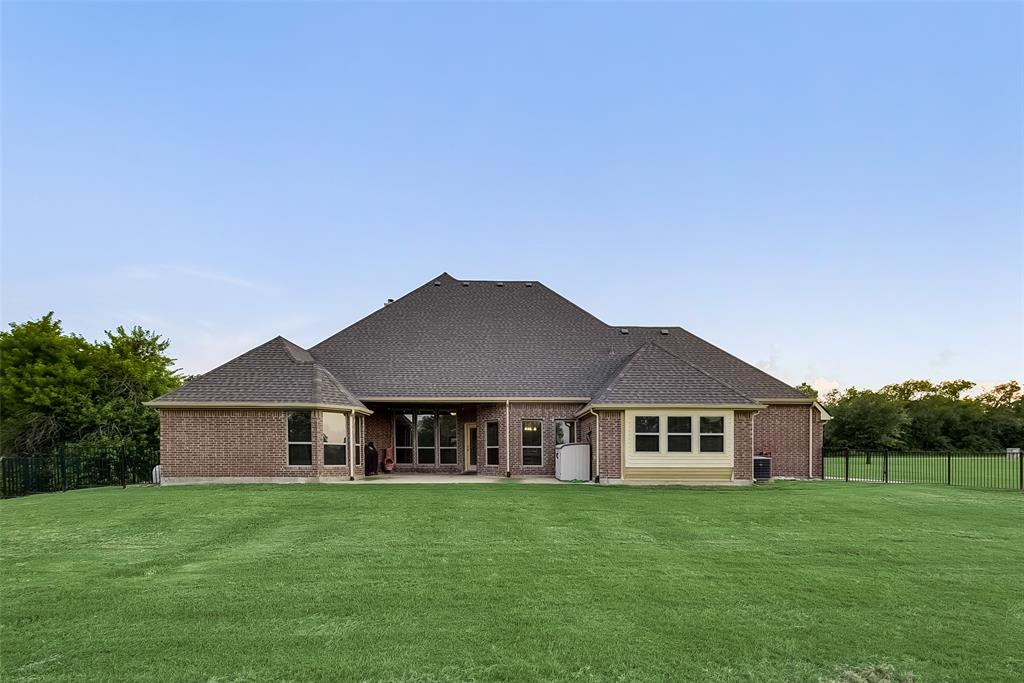 Mclendon Chisholm, Texas, 75032, United States, 5 Bedrooms Bedrooms, ,4 BathroomsBathrooms,Residential,For Sale,1900639