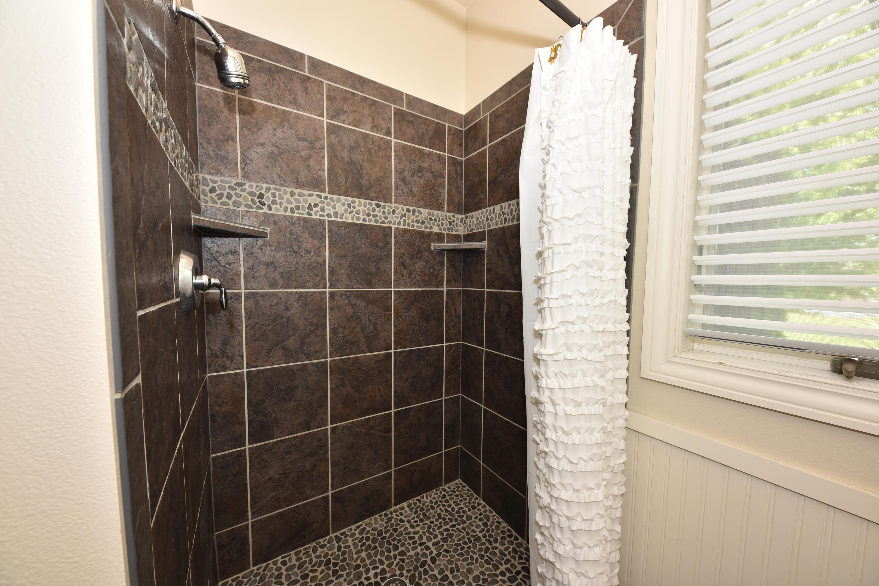 Cedar Grove, Wisconsin, 53013, United States, 3 Bedrooms Bedrooms, ,3 BathroomsBathrooms,Residential,For Sale,1967811