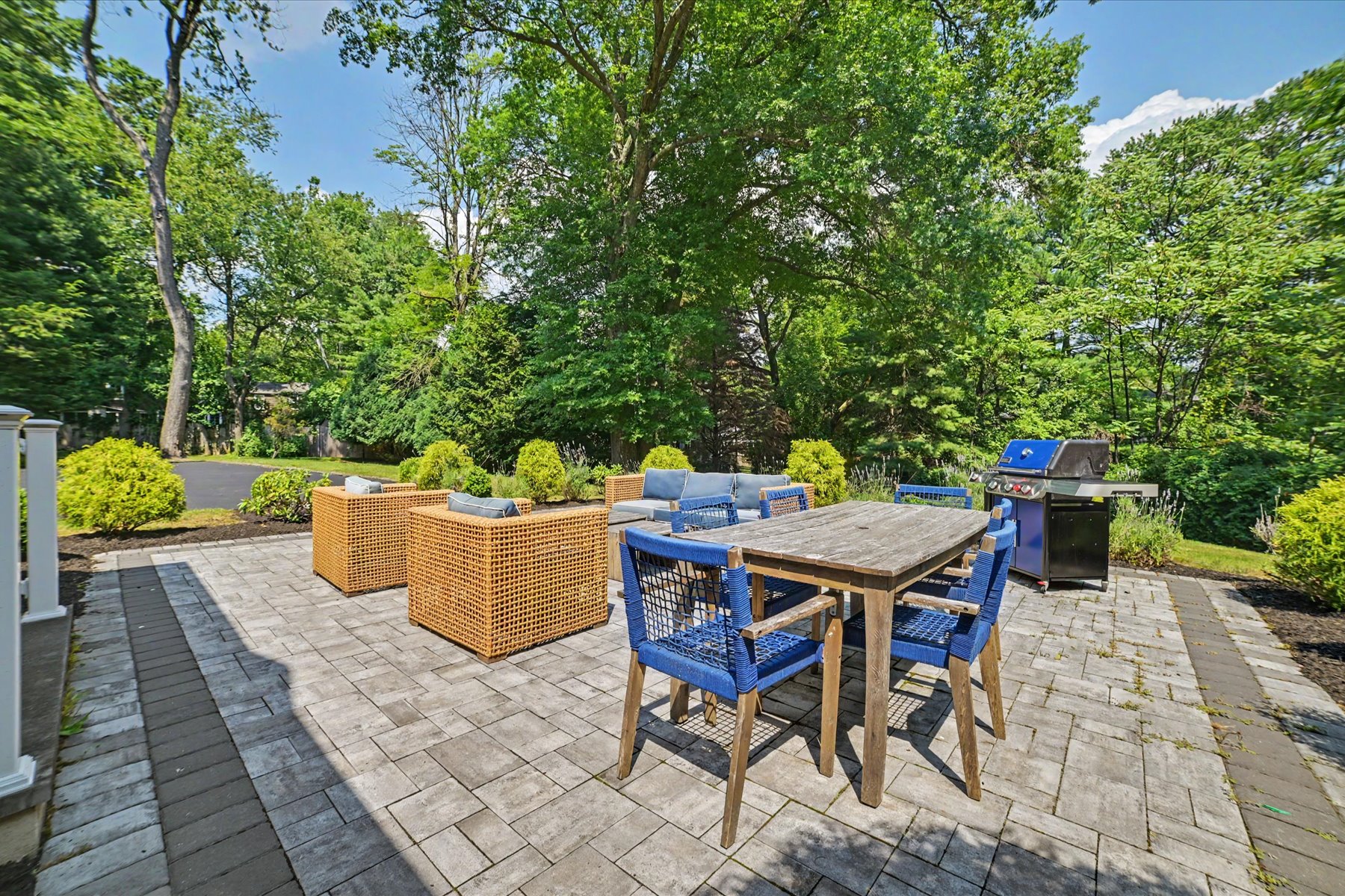  Sophisticated One-Level Ranch on a Beautiful Private Lot - 物件實景