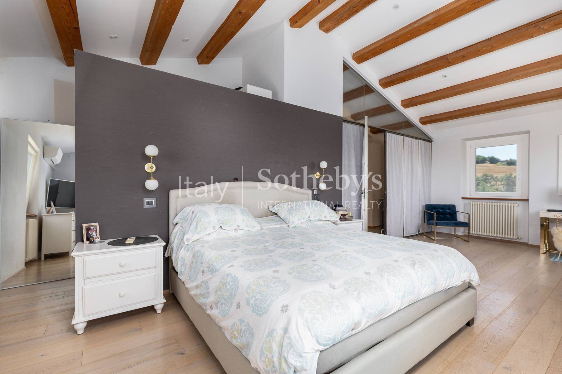  Elegant Contemporary Residence with Vineyard Near the Sea - 物件實景