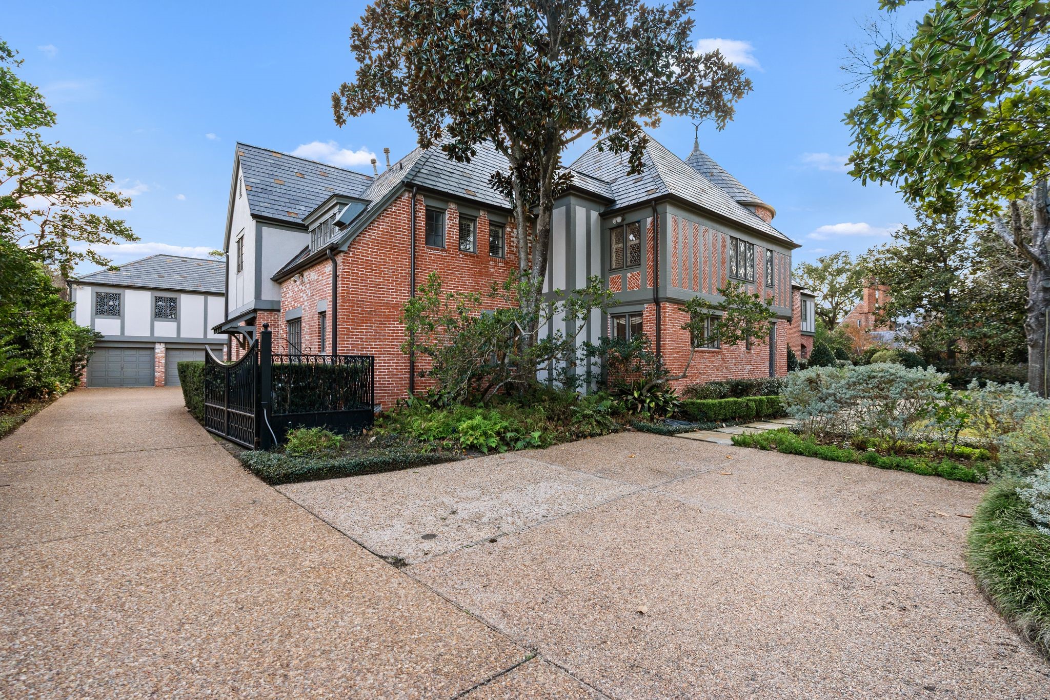  3325 Inwood Drive - 物件實景