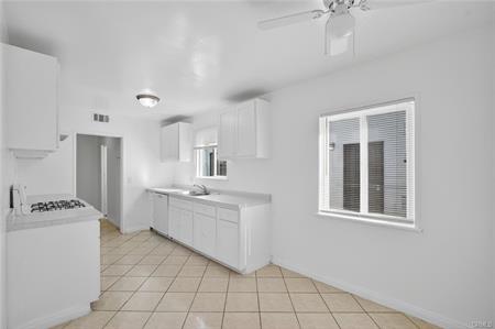 Compton, California, 90222, United States, 3 Bedrooms Bedrooms, ,3 BathroomsBathrooms,Residential,For Sale,1985749