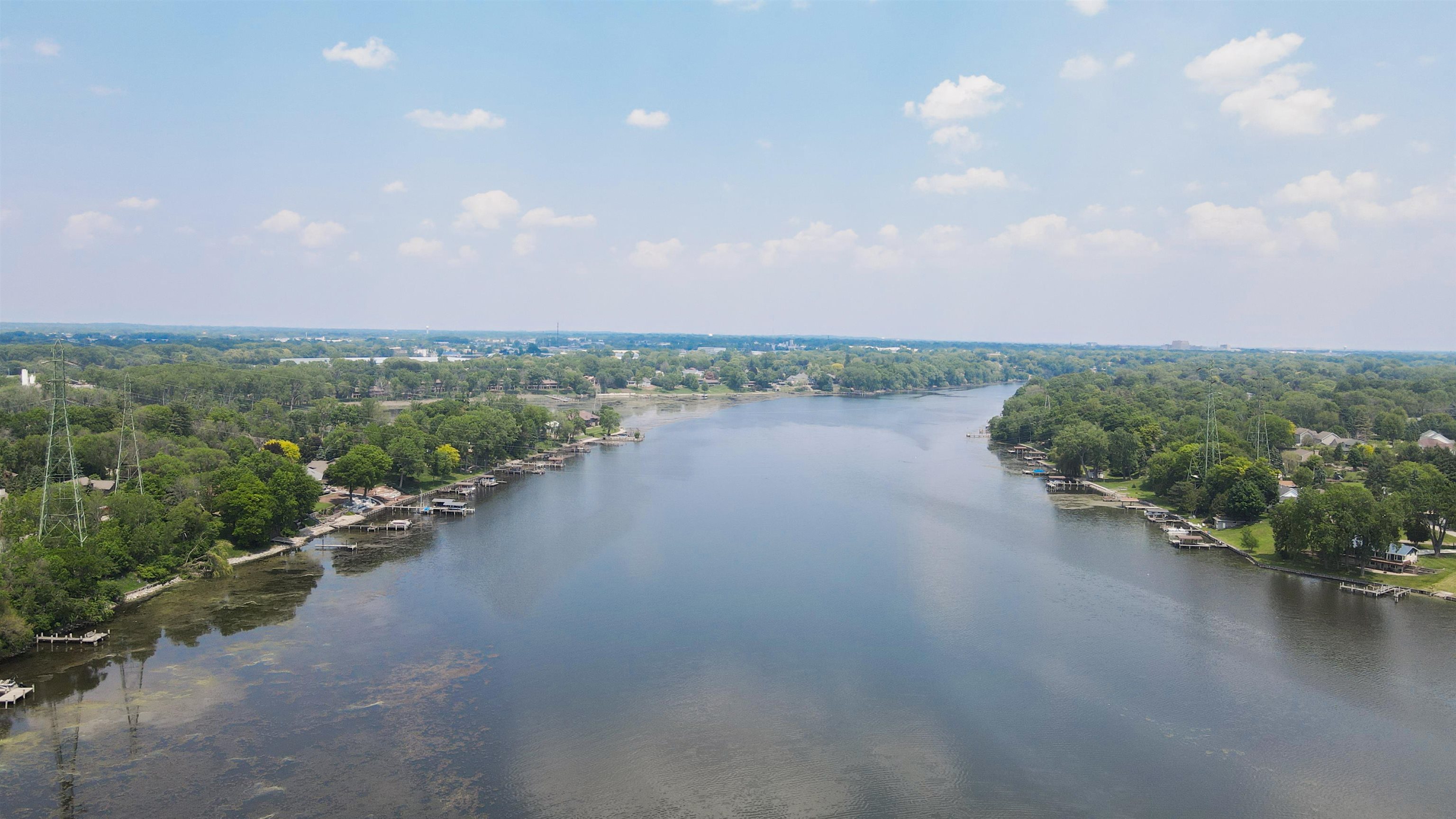 APPLETON, Wisconsin, 54914, United States, 3 Bedrooms Bedrooms, ,3 BathroomsBathrooms,Residential,For Sale,1911879