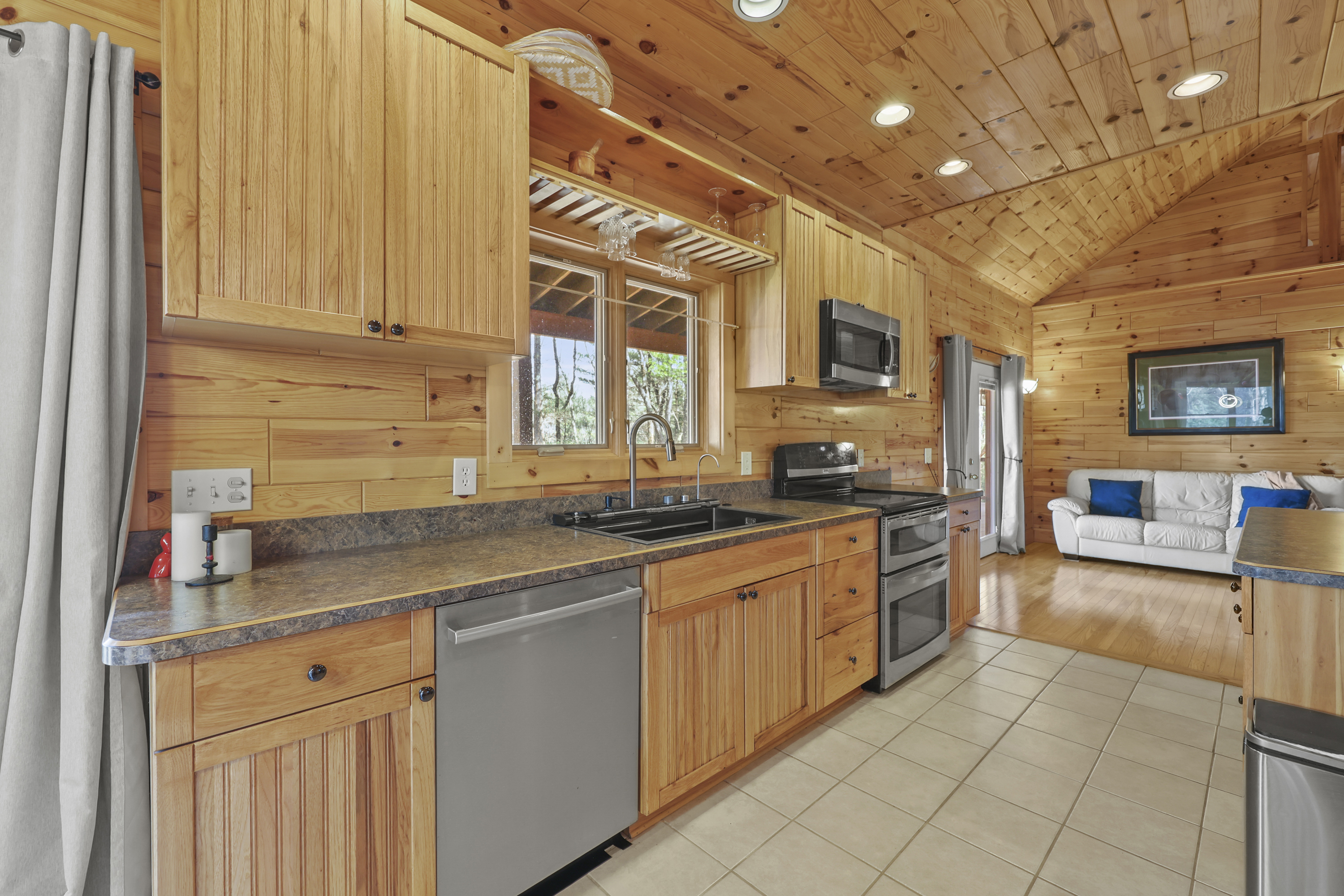  Berkshires Log Home Retreat with Wildlife Pond & Guest Apartment - 物件實景