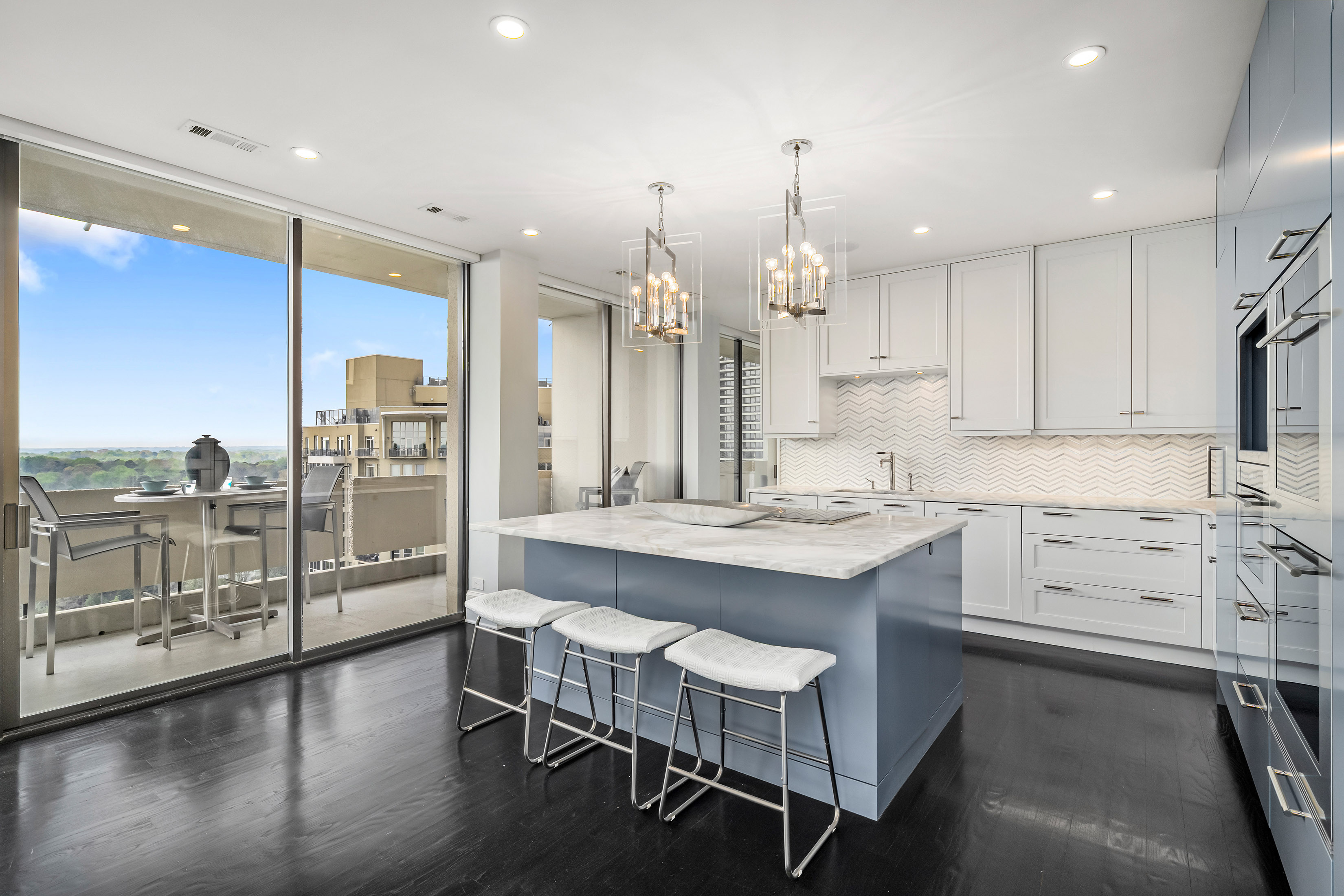  Fully Renovated Residence with Stunning Skyline Views - 物件實景