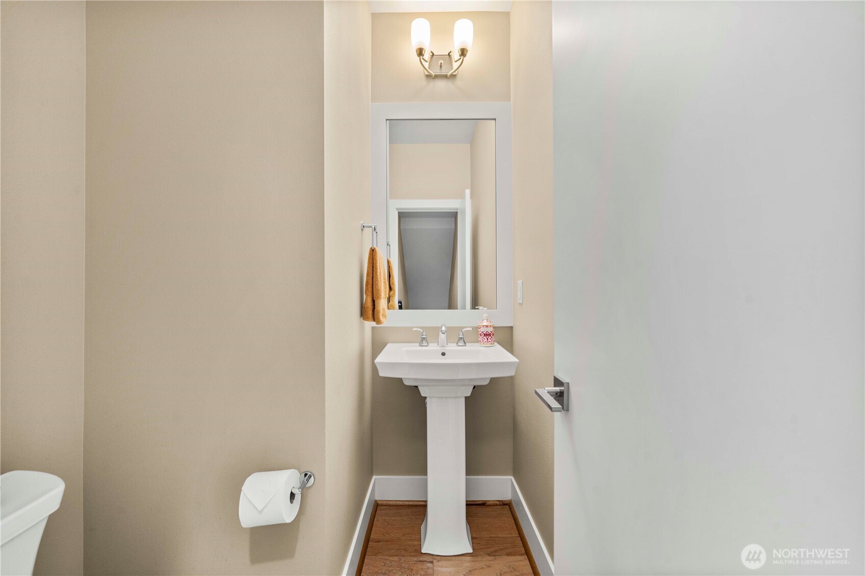 Bothell, Washington, 98011, United States, 4 Bedrooms Bedrooms, ,3 BathroomsBathrooms,Residential,For Sale,1992873