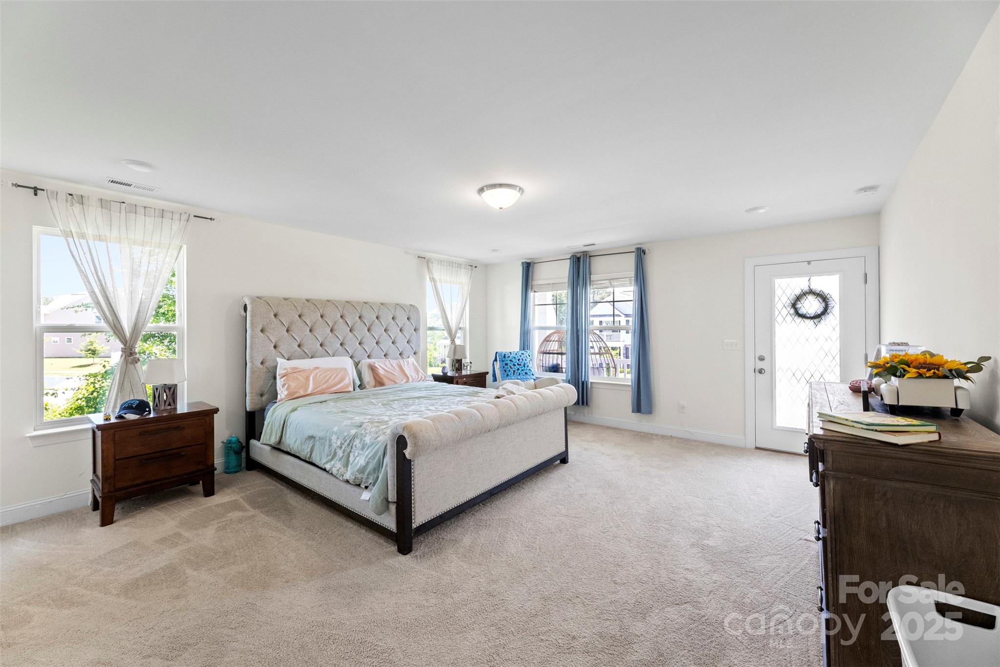 Gastonia, North Carolina, 28054, United States, 4 Bedrooms Bedrooms, ,3 BathroomsBathrooms,Residential,For Sale,1857176
