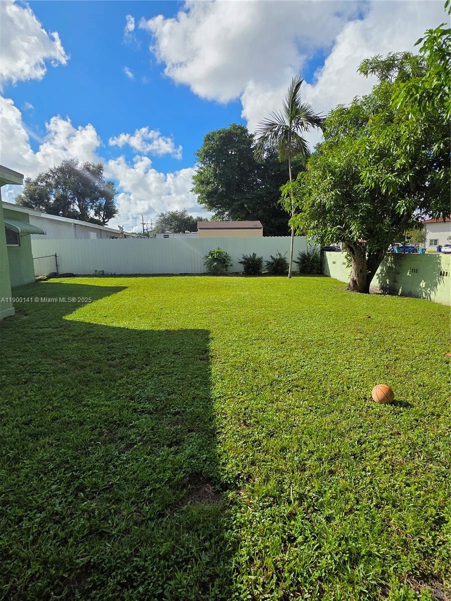 Miami, Florida, 33167, United States, 4 Bedrooms Bedrooms, ,2 BathroomsBathrooms,Residential,For Sale,1967493