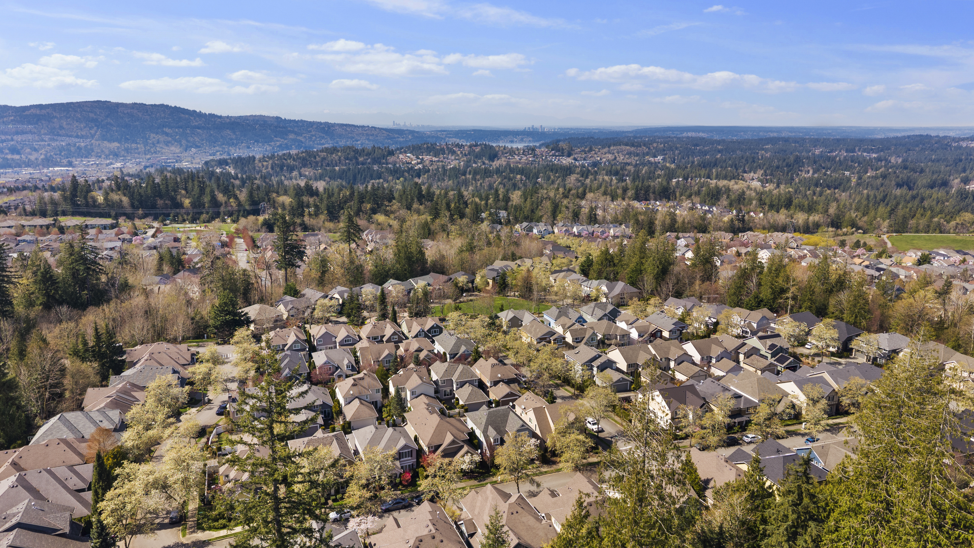  2045 32nd Ave NE, Issaquah, WA 98029 - 物件實景