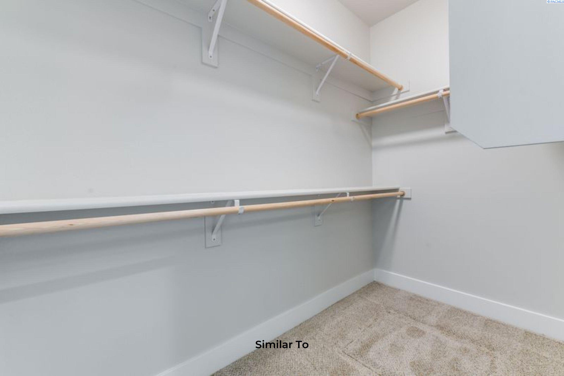 Kennewick, Washington, 99338, United States, 4 Bedrooms Bedrooms, ,2 BathroomsBathrooms,Residential,For Sale,1829366