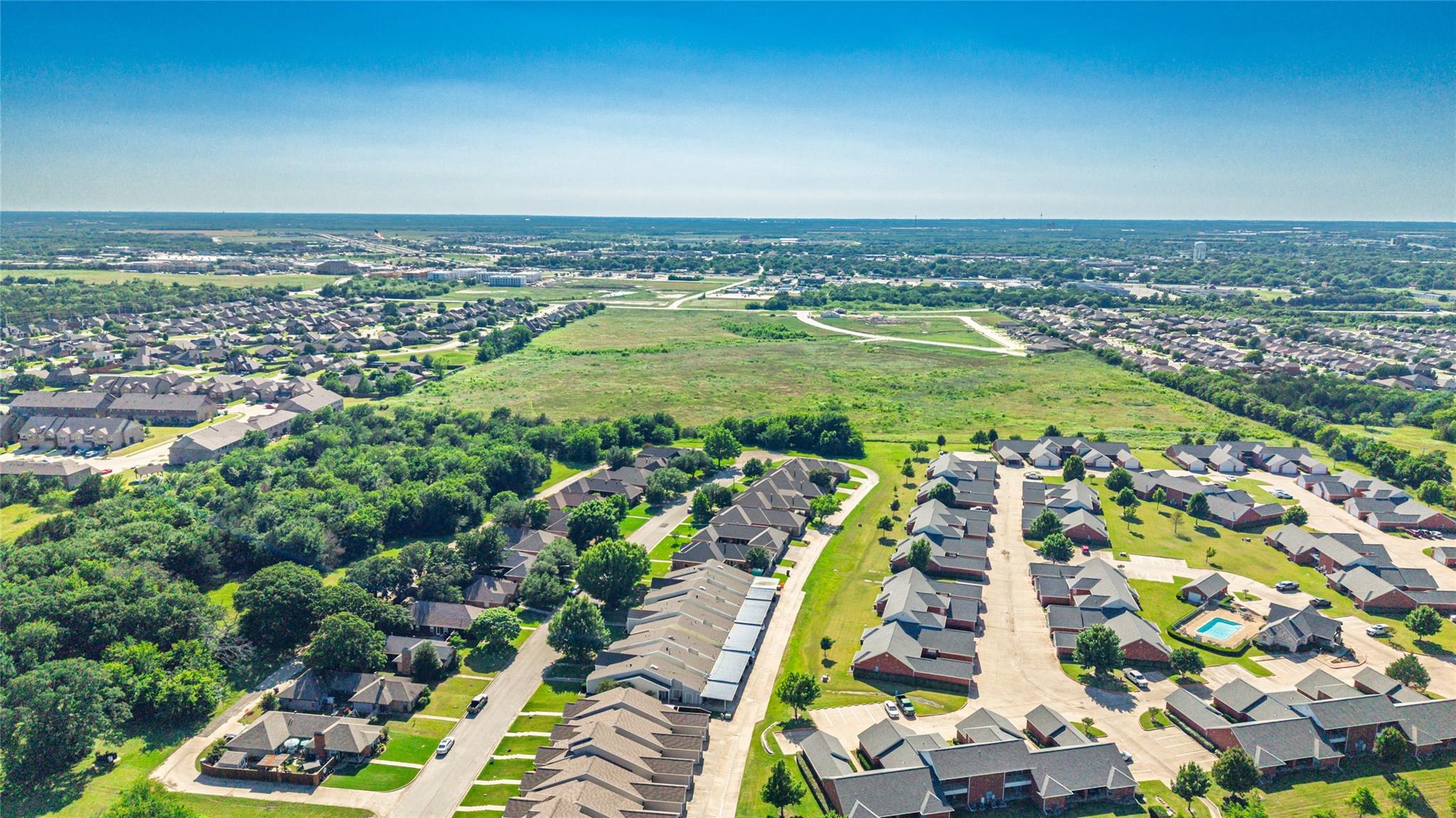 Greenville, Texas, 75402, United States, 18 Bedrooms Bedrooms, ,18 BathroomsBathrooms,Residential,For Sale,2049312