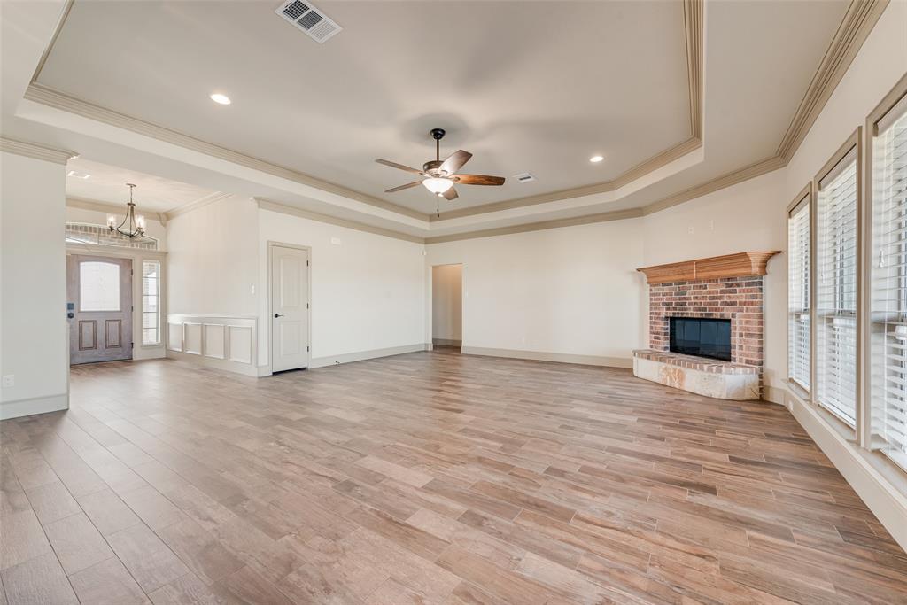 Terrell, Texas, 75160, United States, 4 Bedrooms Bedrooms, ,3 BathroomsBathrooms,Residential,For Sale,1978640