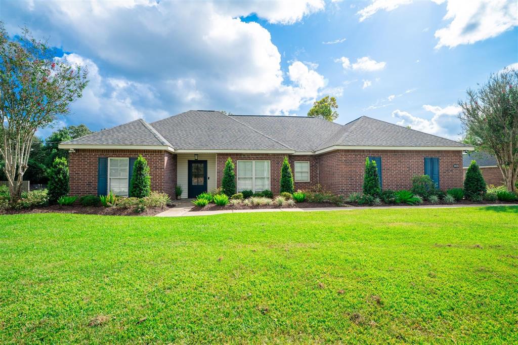 L Ogea Rd, Lake Charles, LA 70605