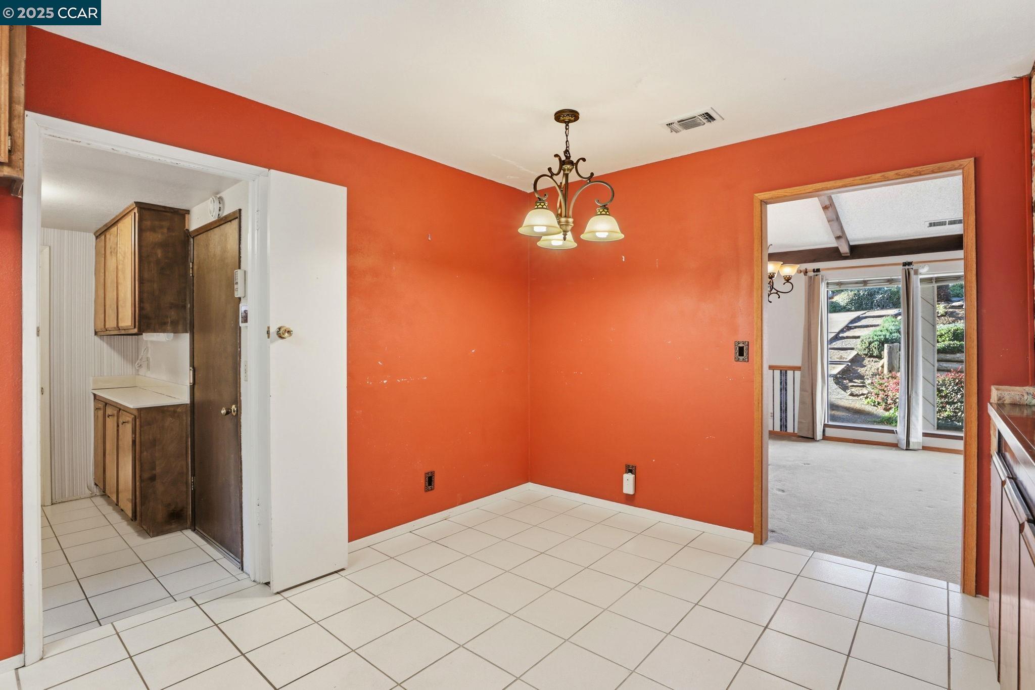 El Dorado Hills, California, 95762, United States, 4 Bedrooms Bedrooms, ,3 BathroomsBathrooms,Residential,For Sale,1988209