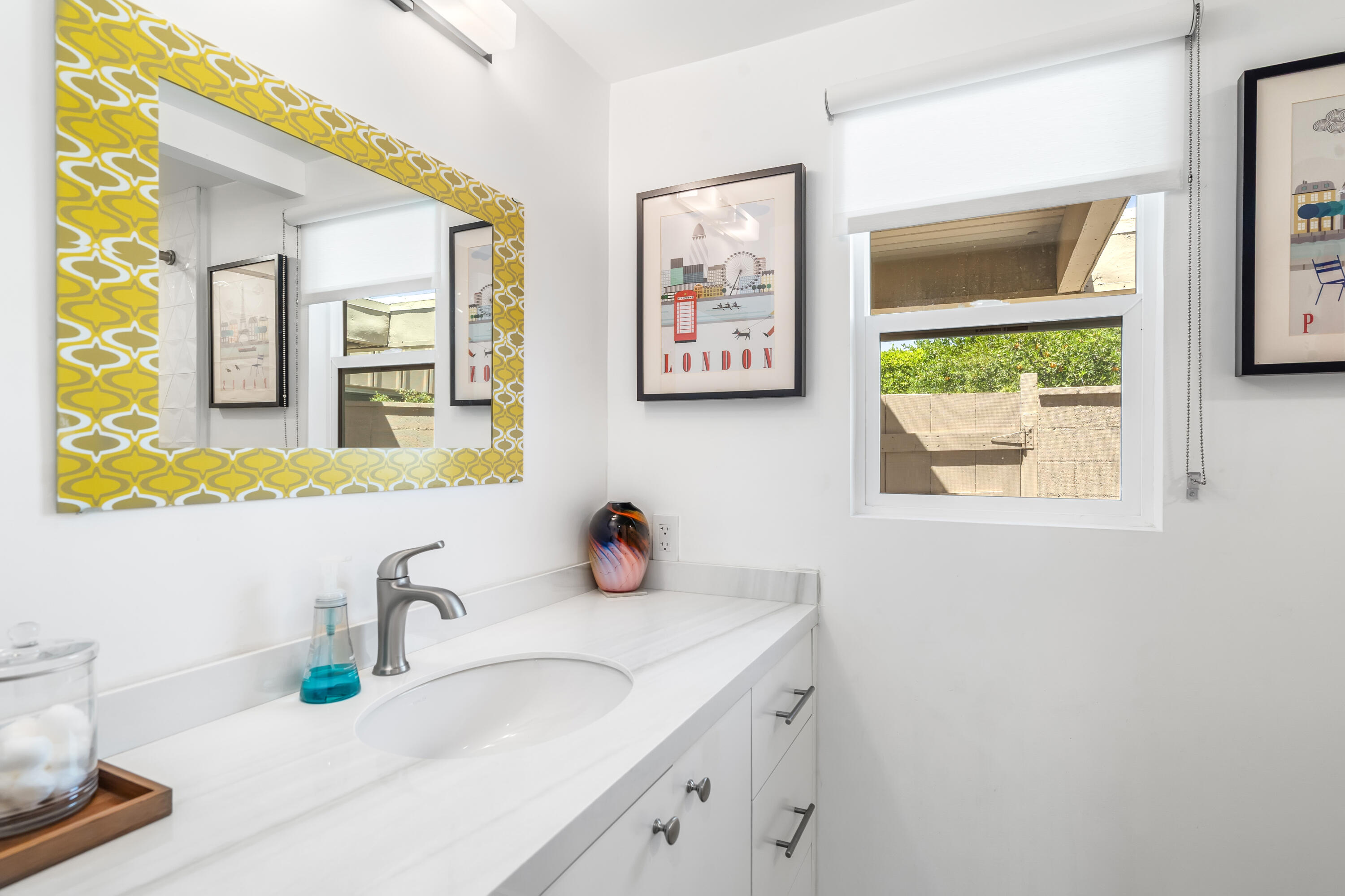 Palm Desert, California, 92260, United States, 2 Bedrooms Bedrooms, ,2 BathroomsBathrooms,Residential,For Sale,1795236