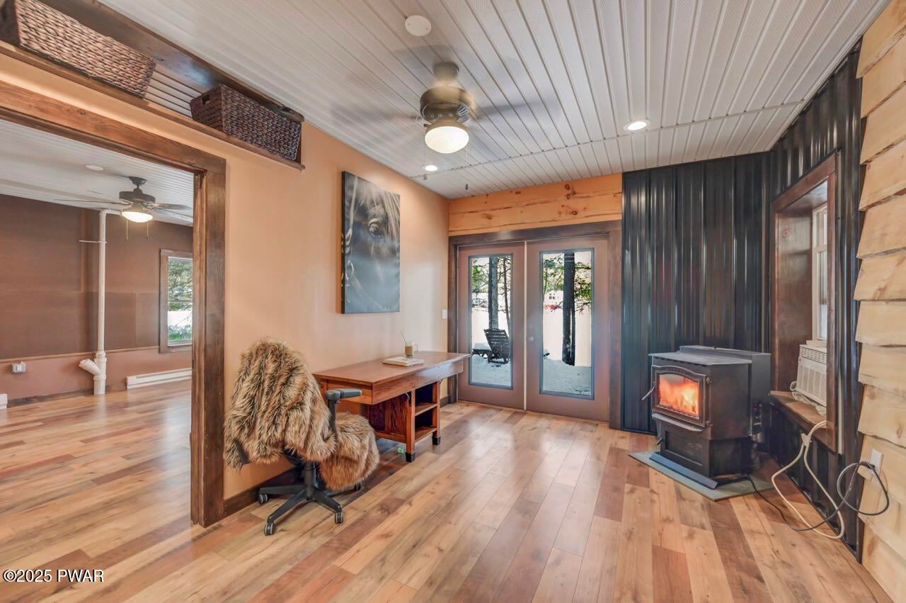 Dingmans Ferry, Pennsylvania, 18328, United States, 2 Bedrooms Bedrooms, ,1 BathroomBathrooms,Residential,For Sale,2006132