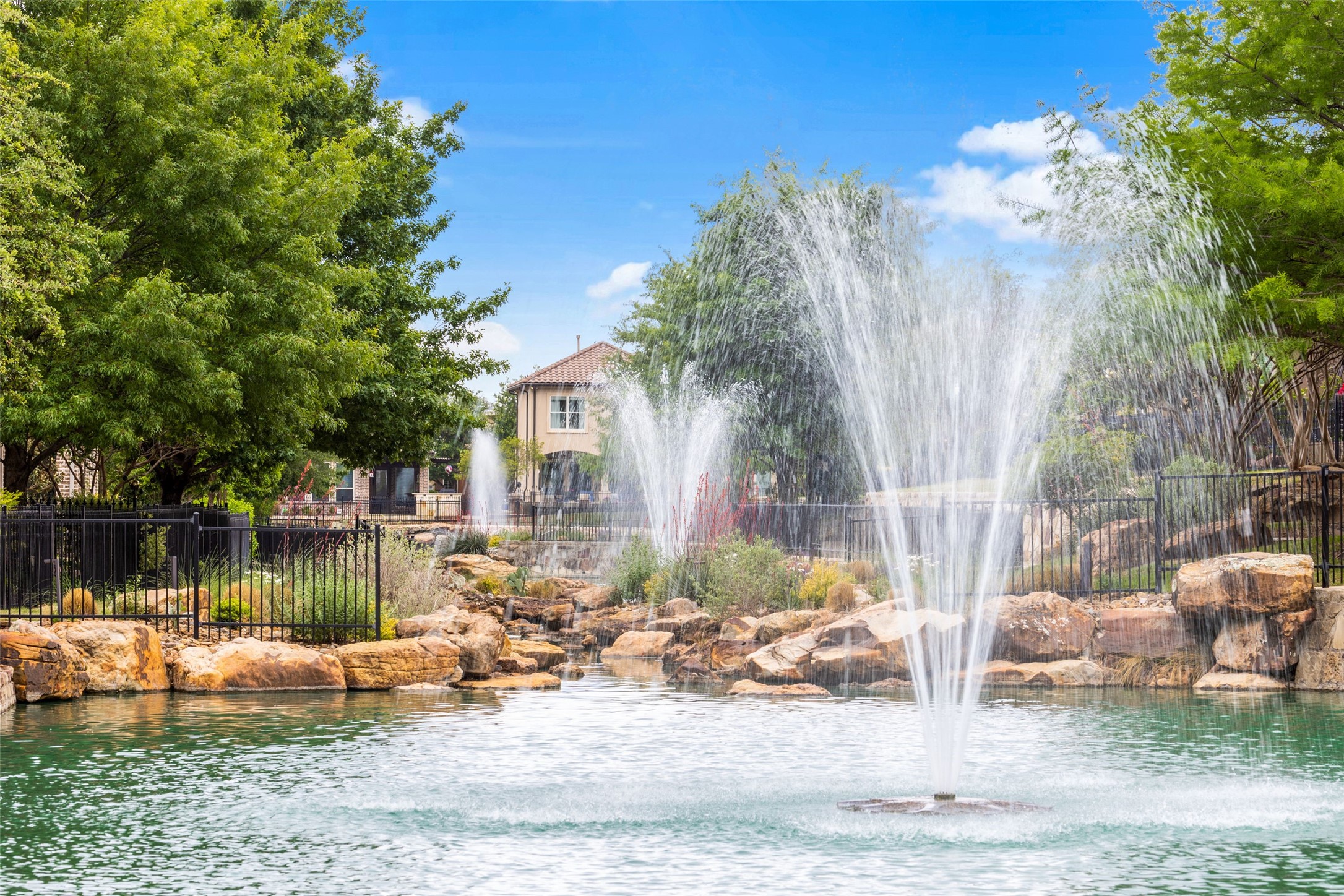 McKinney, Texas, 75070, United States, 3 Bedrooms Bedrooms, ,4 BathroomsBathrooms,Residential,For Sale,1804069