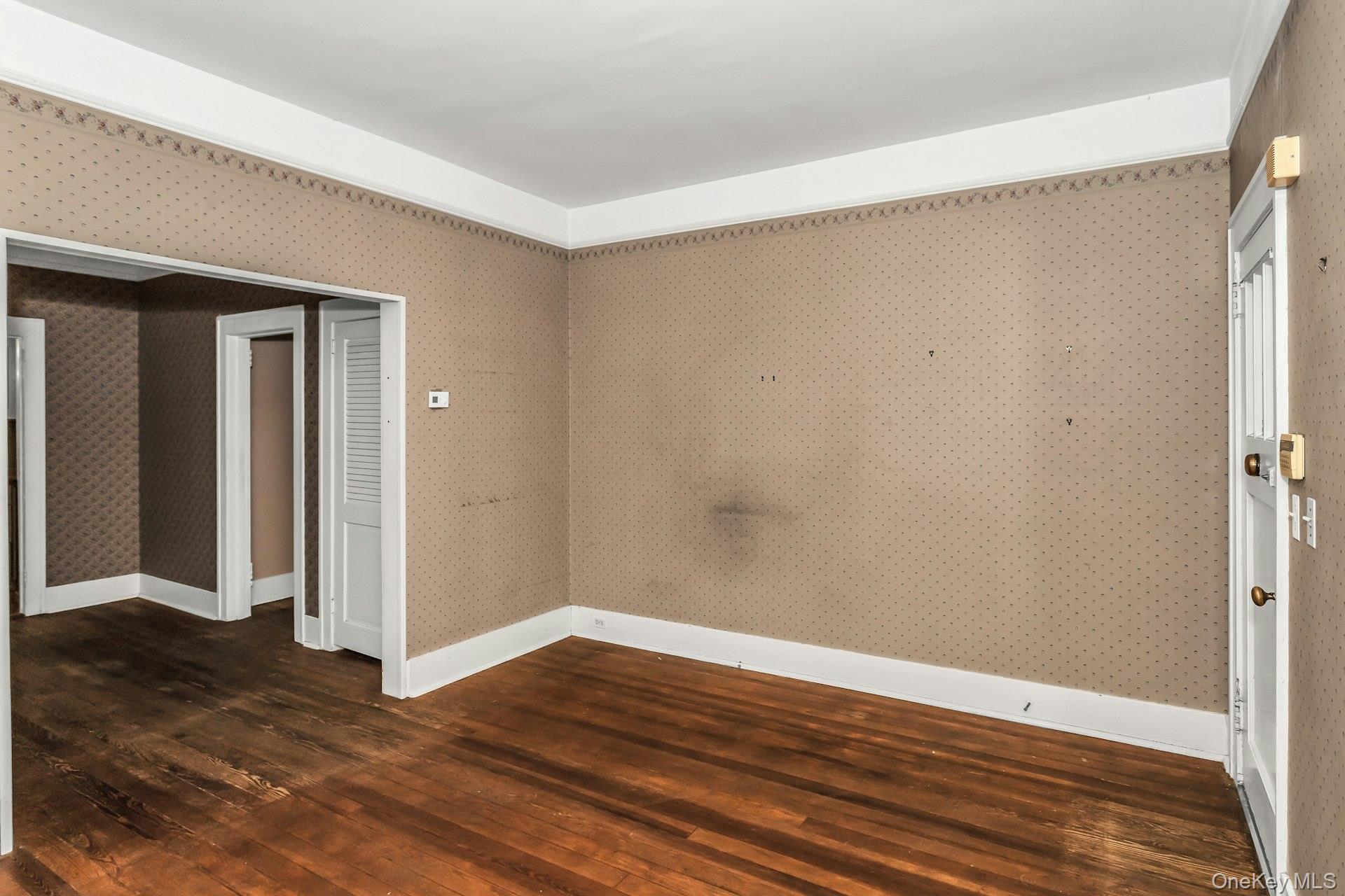 Northport, New York, 11768, United States, 2 Bedrooms Bedrooms, ,1 BathroomBathrooms,Residential,For Sale,1987614