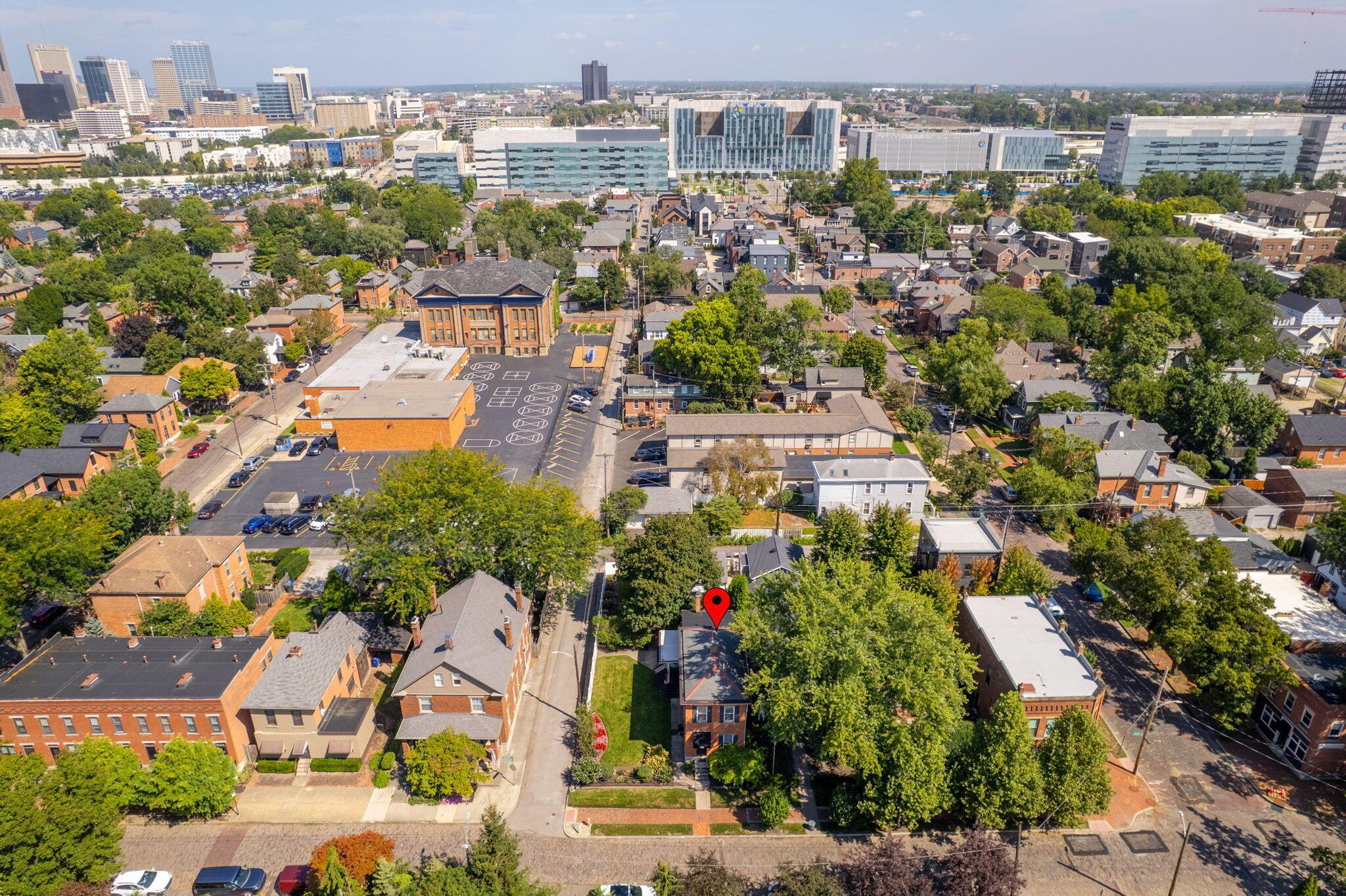  390 E Sycamore Street - 物件實景