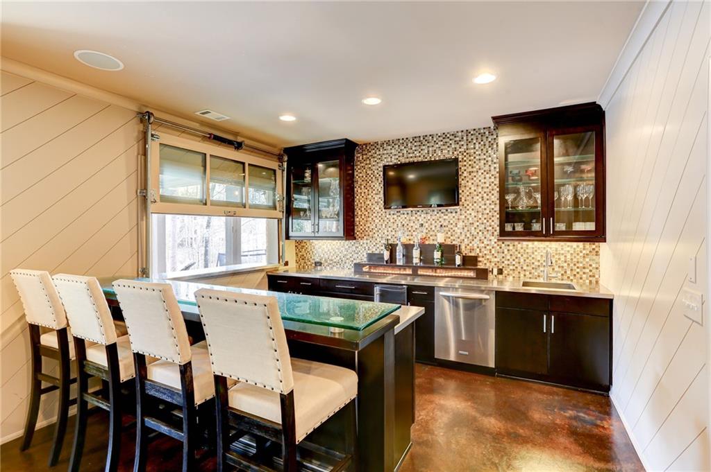 Suwanee, Georgia, 30024, United States, 5 Bedrooms Bedrooms, ,5 BathroomsBathrooms,Residential,For Sale,2025852