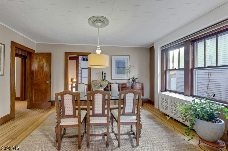 Hawthorne Boro, New Jersey, 07506, United States, 4 Bedrooms Bedrooms, ,2 BathroomsBathrooms,Residential,For Sale,1997241