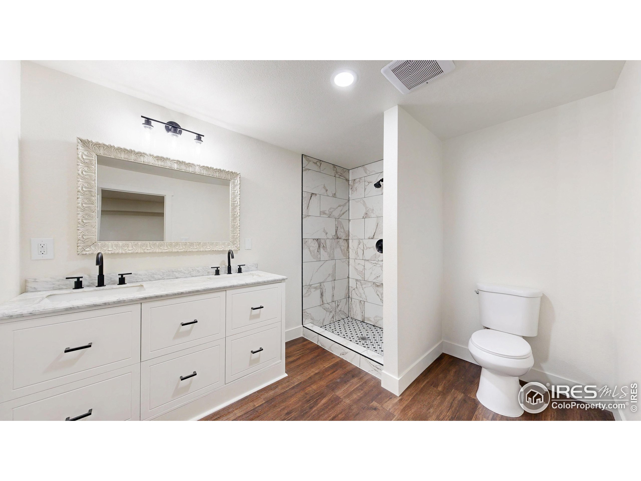 Milliken, Colorado, 80543, United States, 5 Bedrooms Bedrooms, ,1 BathroomBathrooms,Residential,For Sale,1896024
