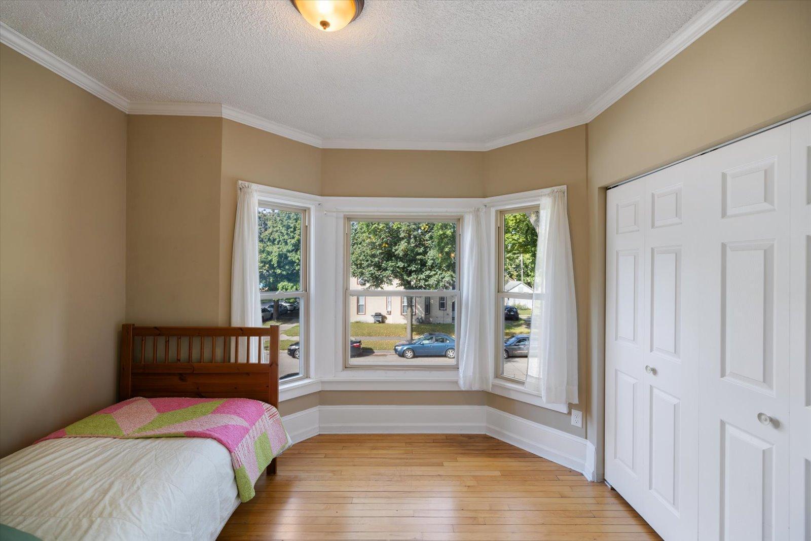 Minneapolis, Minnesota, 55418, United States, 4 Bedrooms Bedrooms, ,2 BathroomsBathrooms,Residential,For Sale,1970458