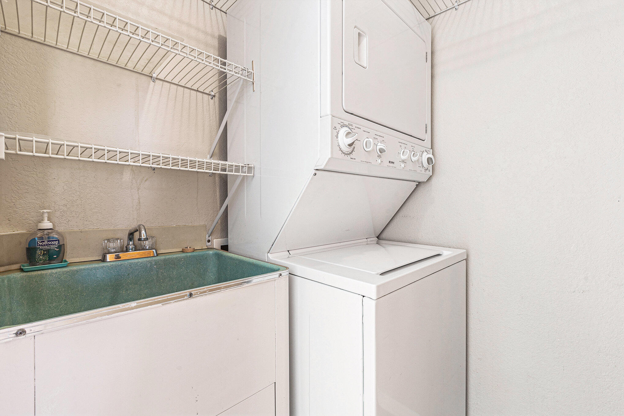 Wolverine, Michigan, 49799, United States, 2 Bedrooms Bedrooms, ,2 BathroomsBathrooms,Residential,For Sale,1885505