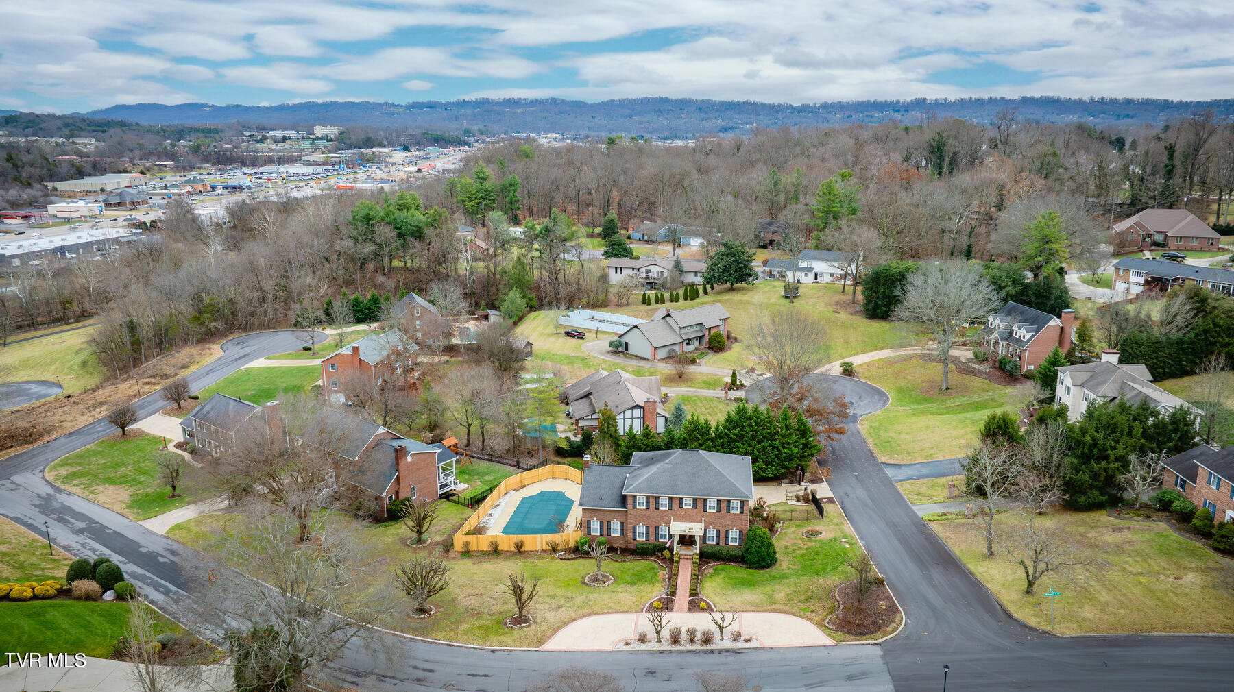 Kingsport, Tennessee, 37664, United States, 5 Bedrooms Bedrooms, ,5 BathroomsBathrooms,Residential,For Sale,1931023