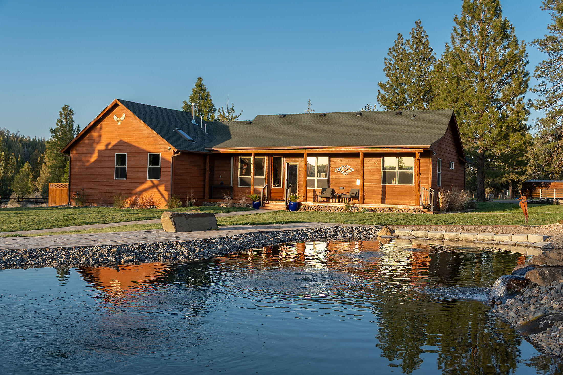 Bend, Oregon, 97703, United States, 3 Bedrooms Bedrooms, ,2 BathroomsBathrooms,Residential,For Sale,1826541