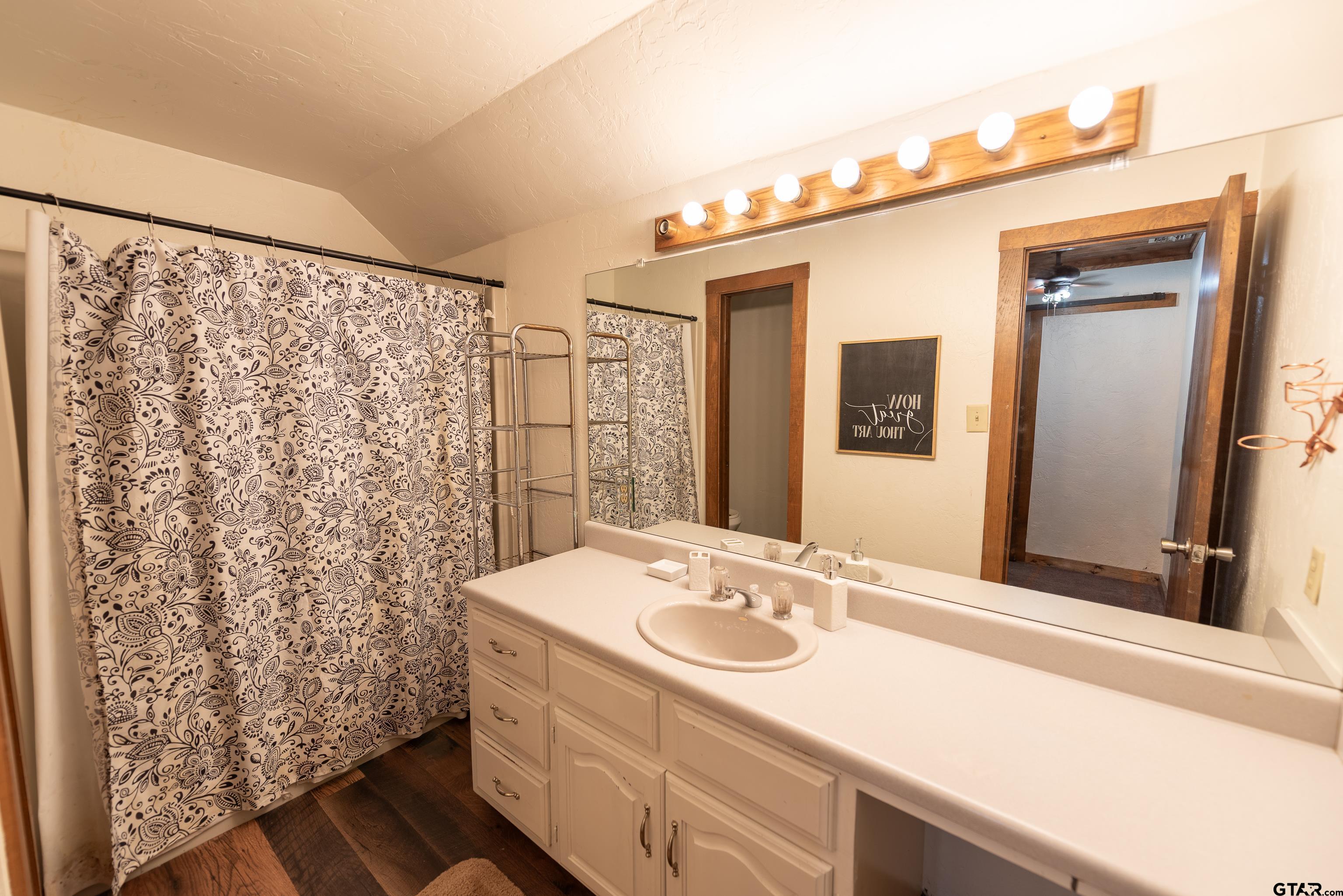 Mt Vernon, Texas, 75457, United States, 3 Bedrooms Bedrooms, ,3 BathroomsBathrooms,Residential,For Sale,1975148