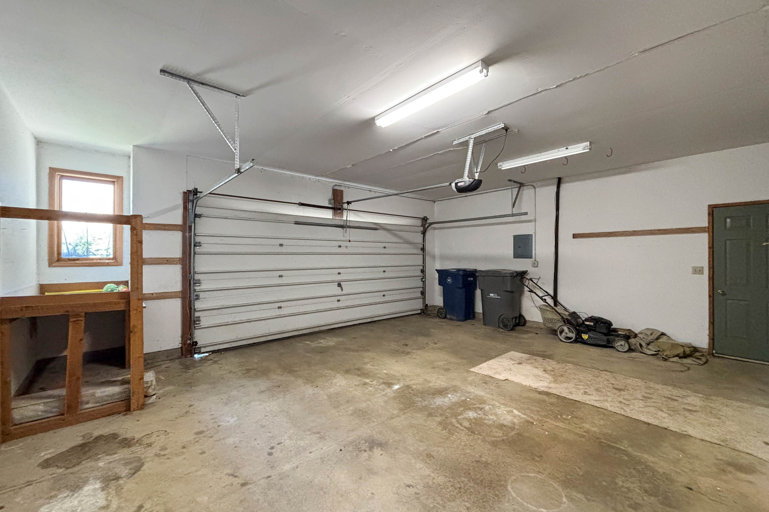 Sandpoint, Idaho, 83864, United States, 3 Bedrooms Bedrooms, ,2 BathroomsBathrooms,Residential,For Sale,2005363