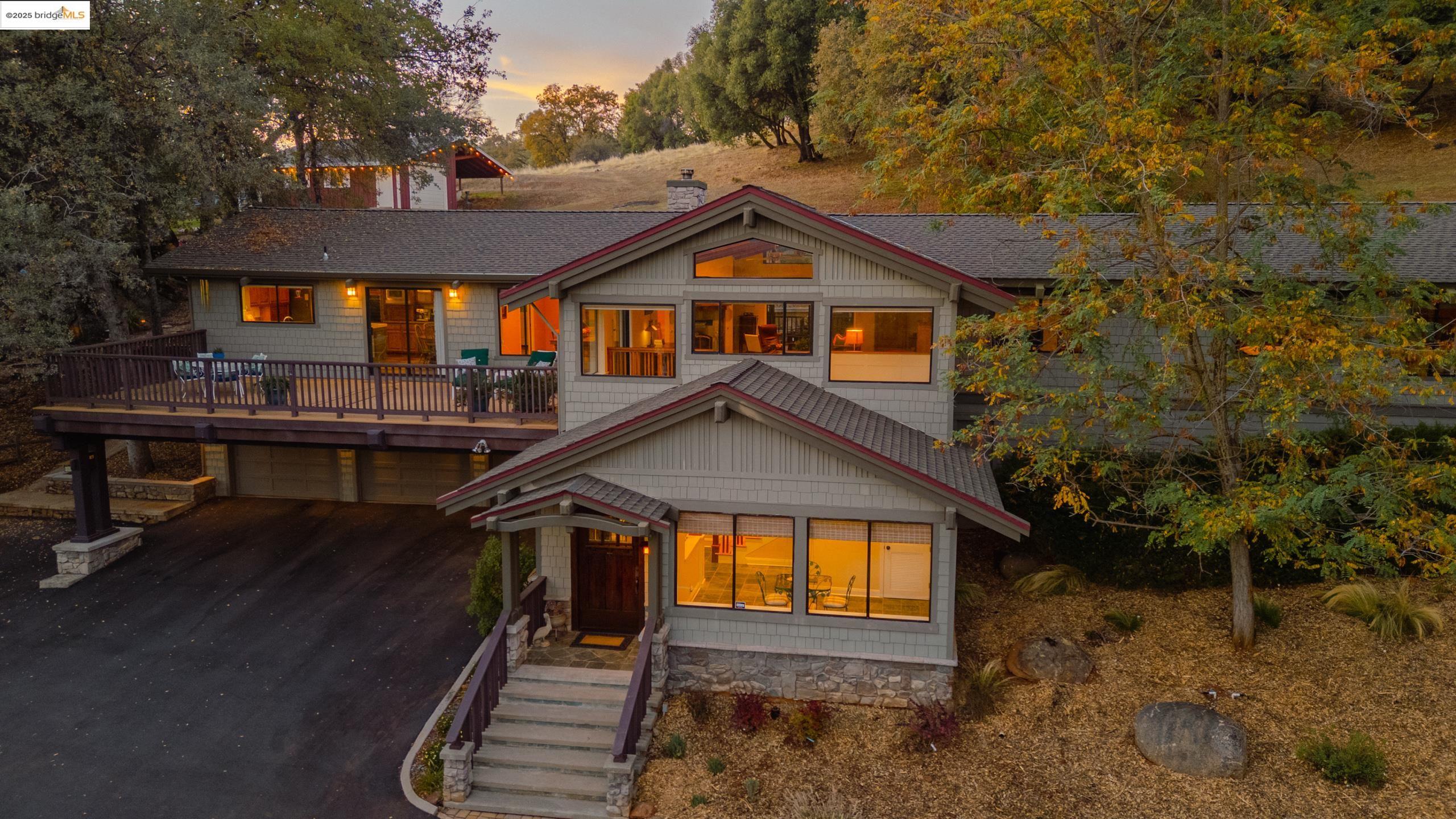 Sonora, California, 95370, United States, 4 Bedrooms Bedrooms, ,4 BathroomsBathrooms,Residential,For Sale,1987424