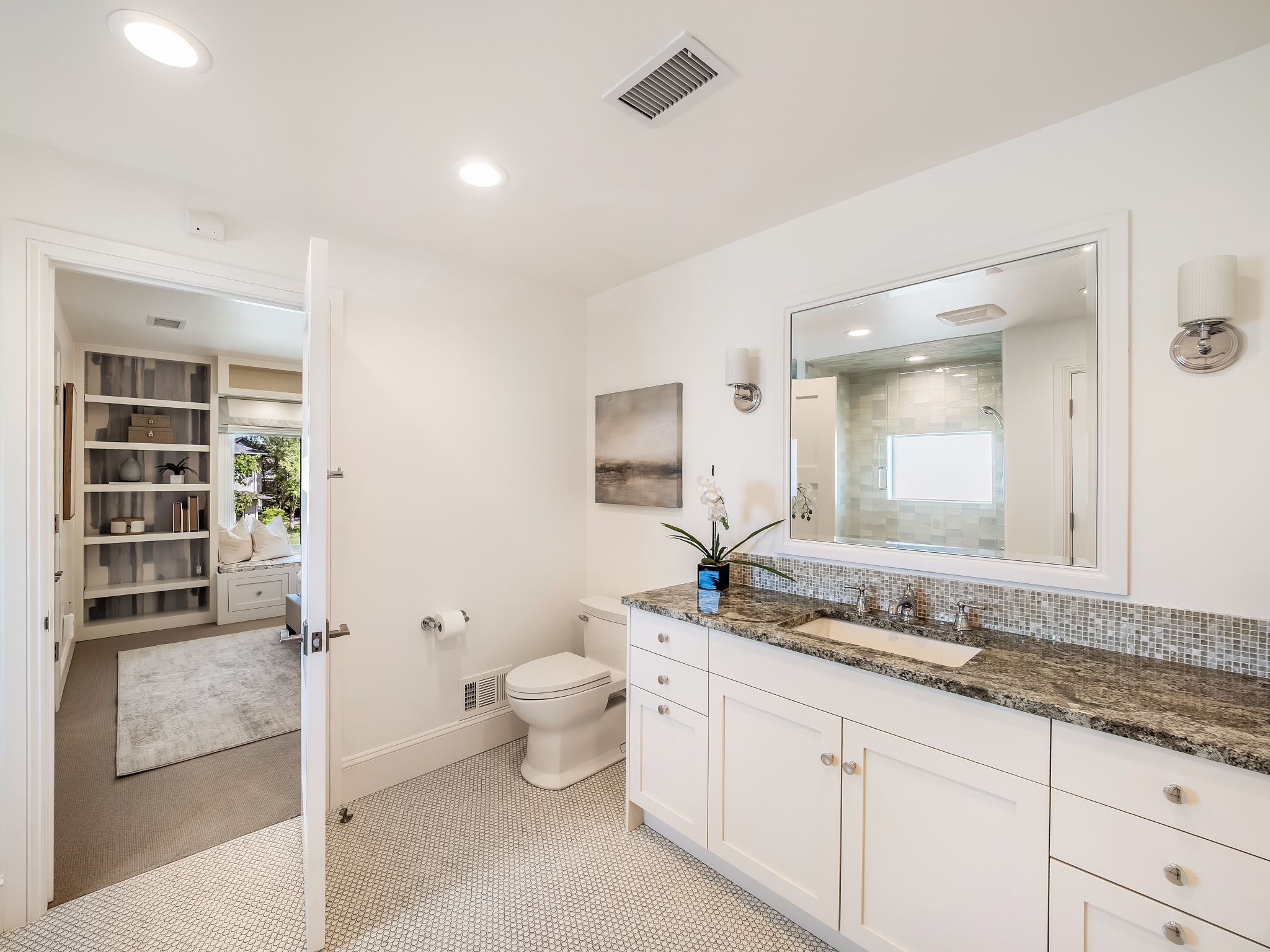  Beautifully Reimagined Custom Home - 物件實景