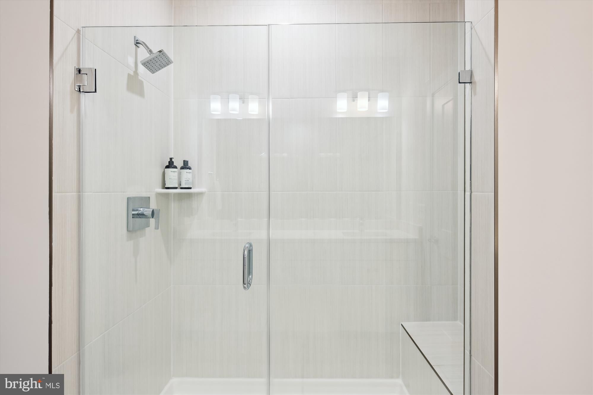 Reston, Virginia, 20190, United States, 2 Bedrooms Bedrooms, ,2 BathroomsBathrooms,Residential,For Sale,1915599