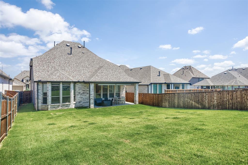 Oak Point, Texas, 75068, United States, 4 Bedrooms Bedrooms, ,4 BathroomsBathrooms,Residential,For Sale,1874893