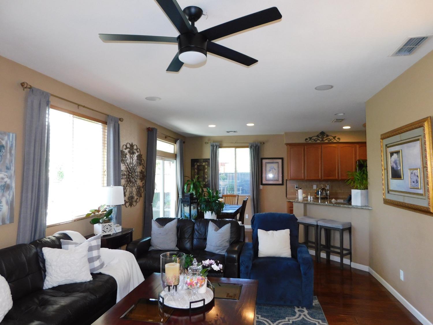 Stockton, California, 95205, United States, 5 Bedrooms Bedrooms, ,3 BathroomsBathrooms,Residential,For Sale,1935590
