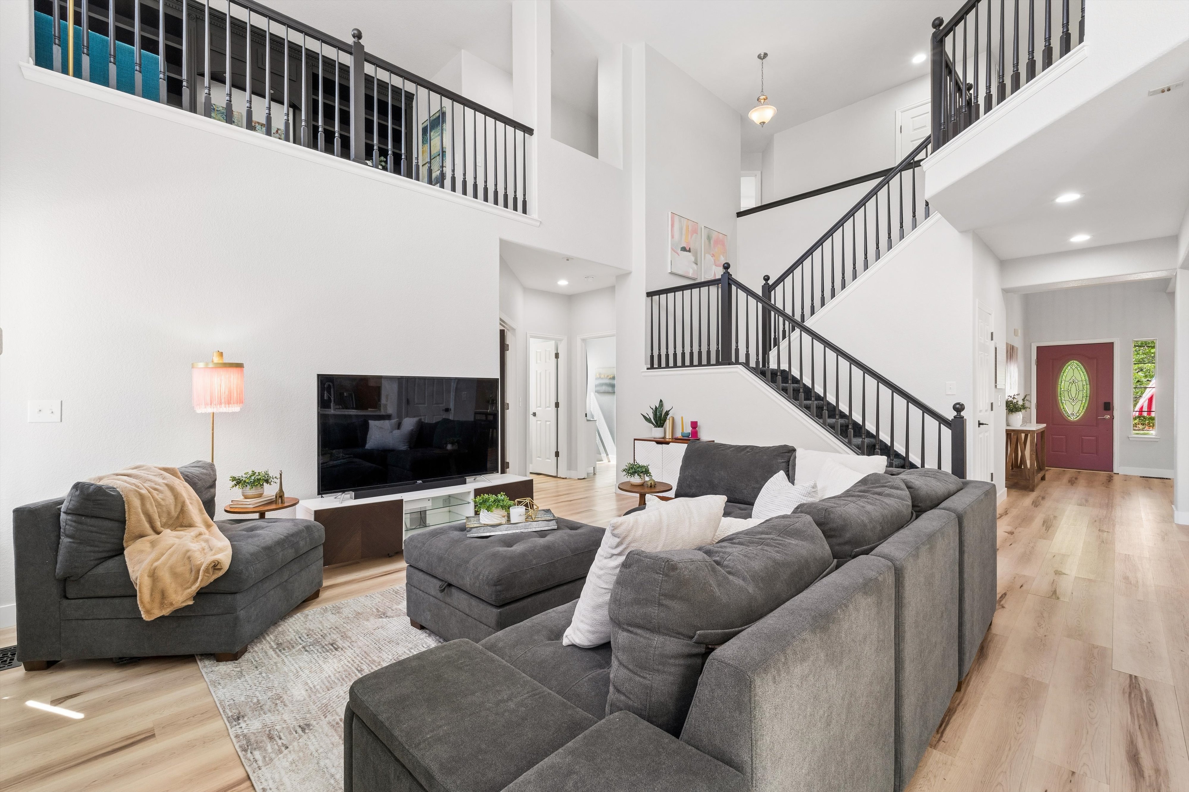  Thoughtfully Designed Four-Bedroom, Three Bath Residence - 物件實景