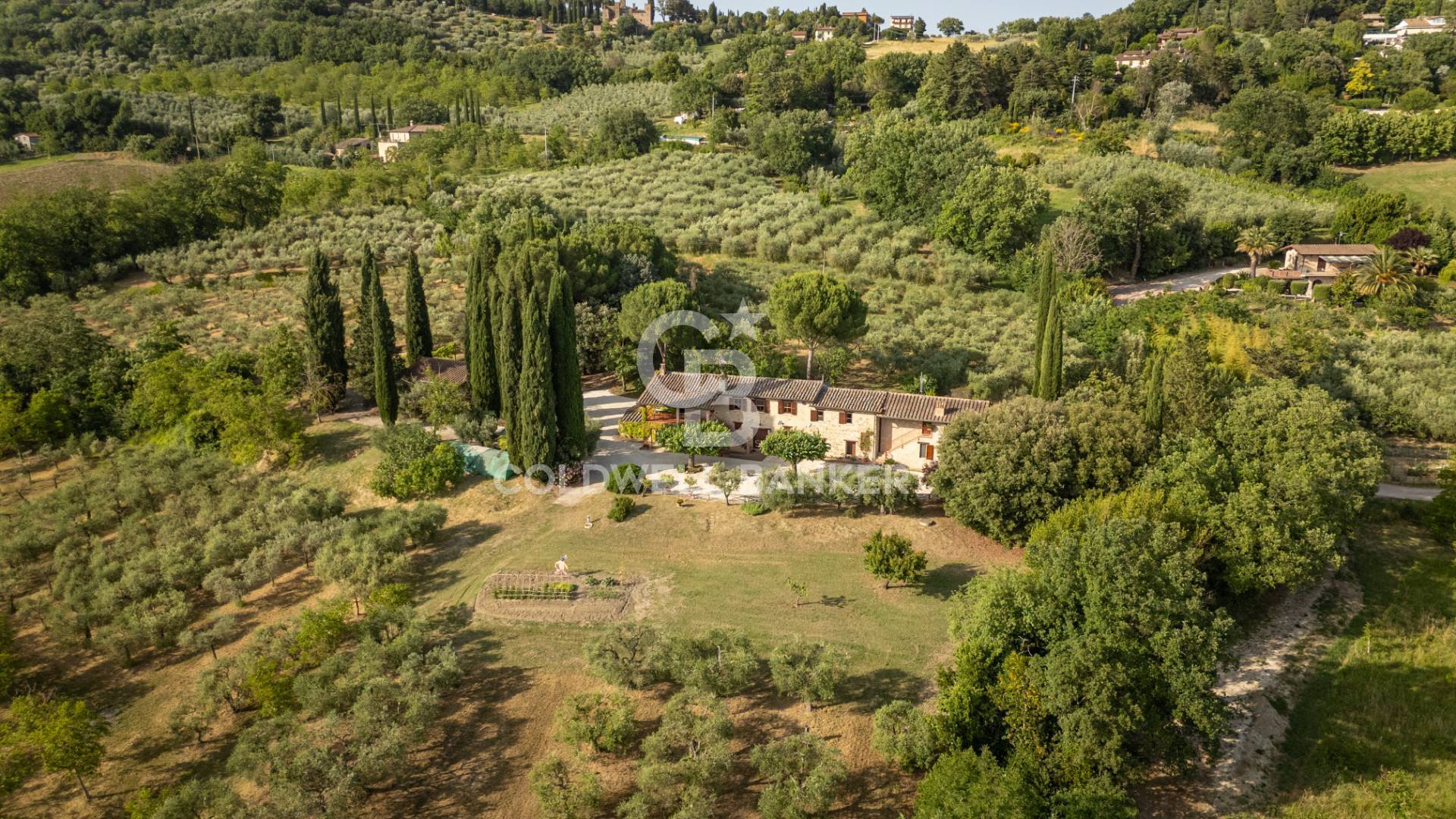 Perugia, Perugia, 06100, IT, 6 Bedrooms Bedrooms, ,3 BathroomsBathrooms,Residential,For Sale,1883691