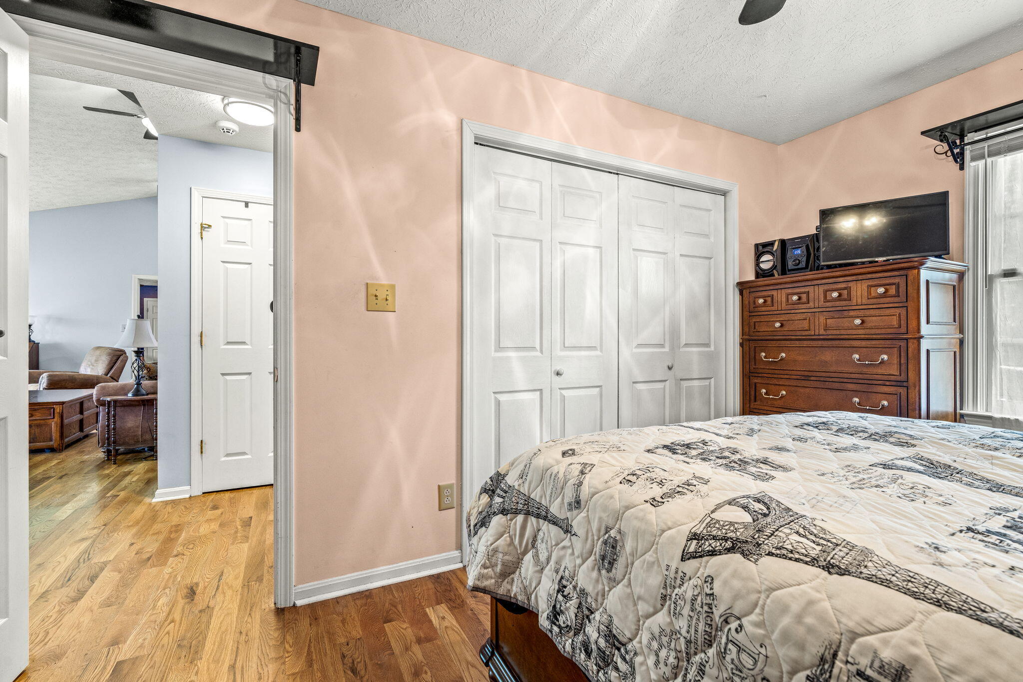 Waddy, Kentucky, 40076, United States, 3 Bedrooms Bedrooms, ,2 BathroomsBathrooms,Residential,For Sale,1979583