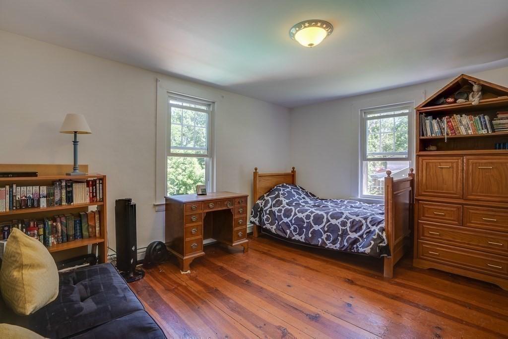 Boylston, Massachusetts, 01505, United States, 5 Bedrooms Bedrooms, ,3 BathroomsBathrooms,Residential,For Sale,1887512