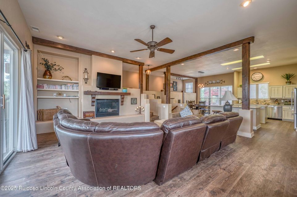 Ruidoso, New Mexico, 88345, United States, 4 Bedrooms Bedrooms, ,3 BathroomsBathrooms,Residential,For Sale,1895343