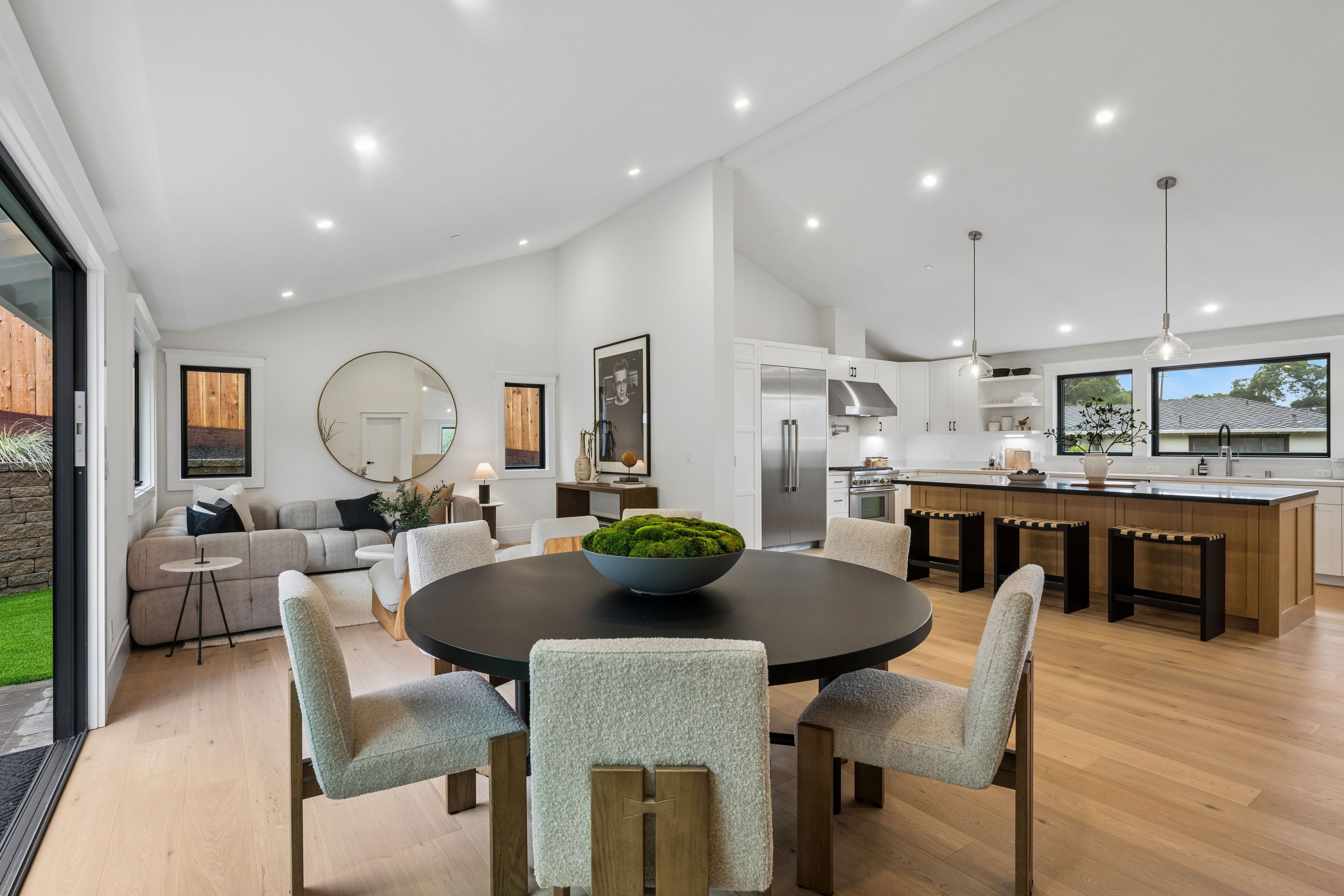  Spectacular Newly Developed Home - 物件實景