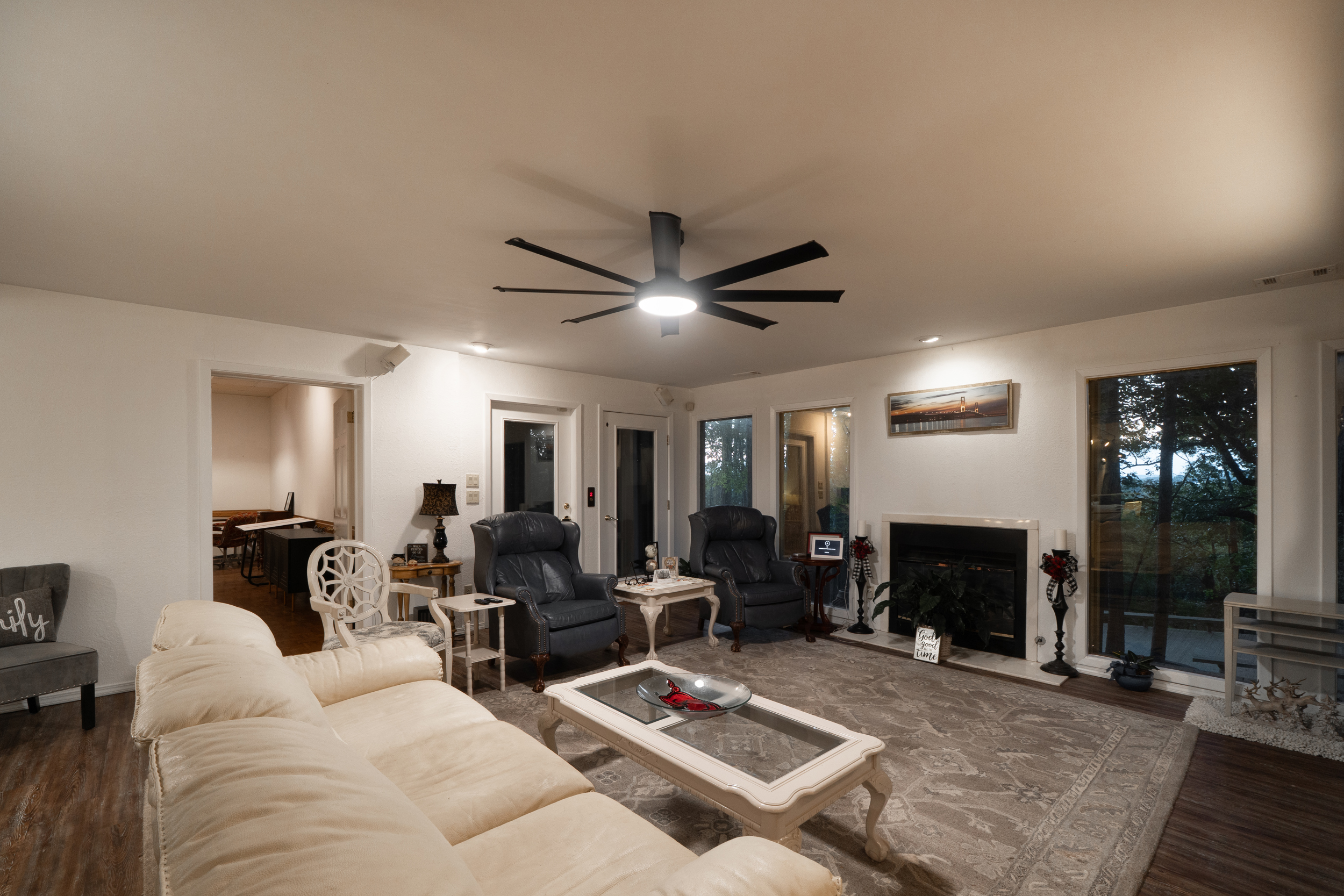 Clarksville, Arkansas, 72830, United States, 5 Bedrooms Bedrooms, ,5 BathroomsBathrooms,Residential,For Sale,1975281