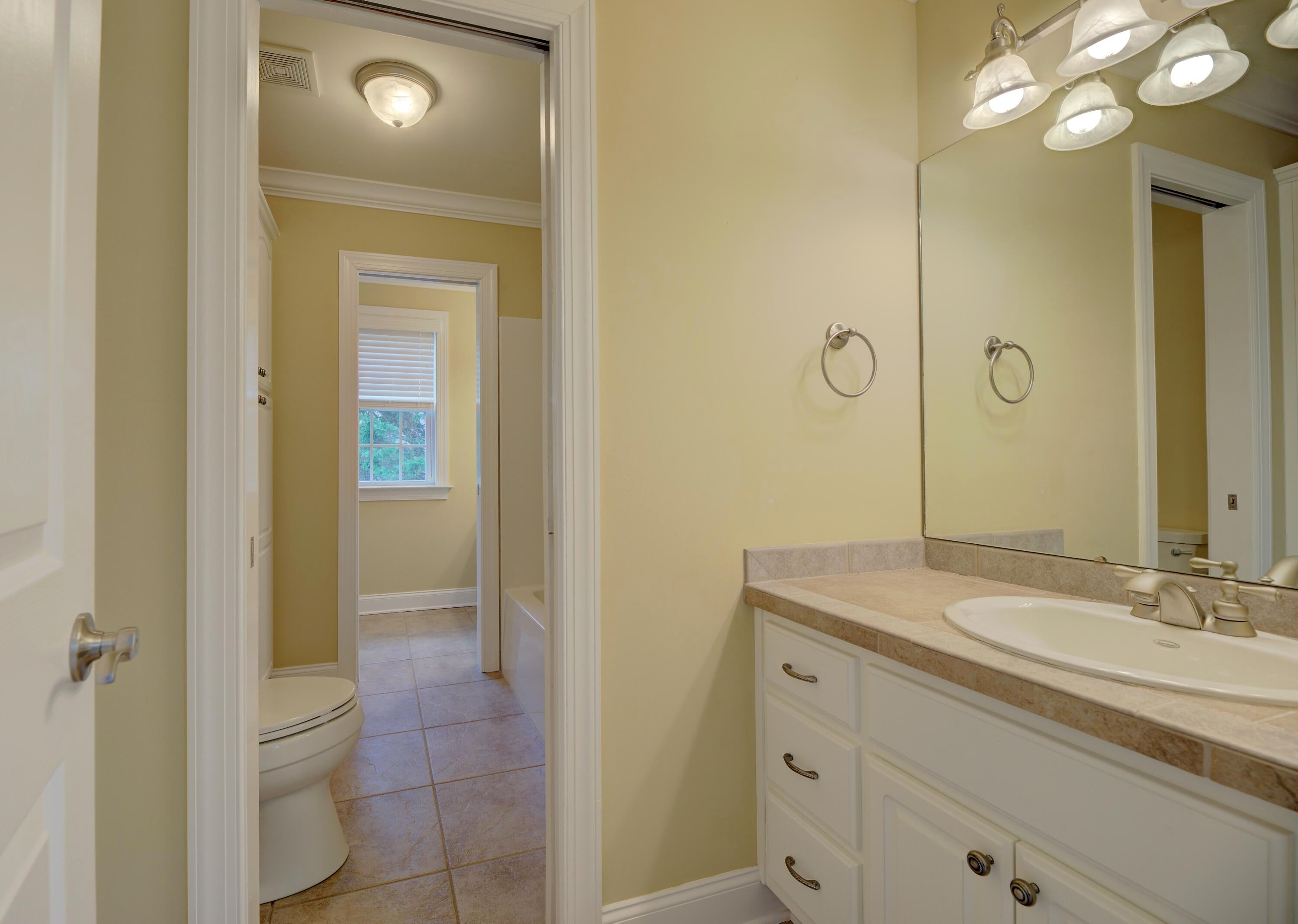 Ringgold, Georgia, 30736, United States, 3 Bedrooms Bedrooms, ,3 BathroomsBathrooms,Residential,For Sale,1918038