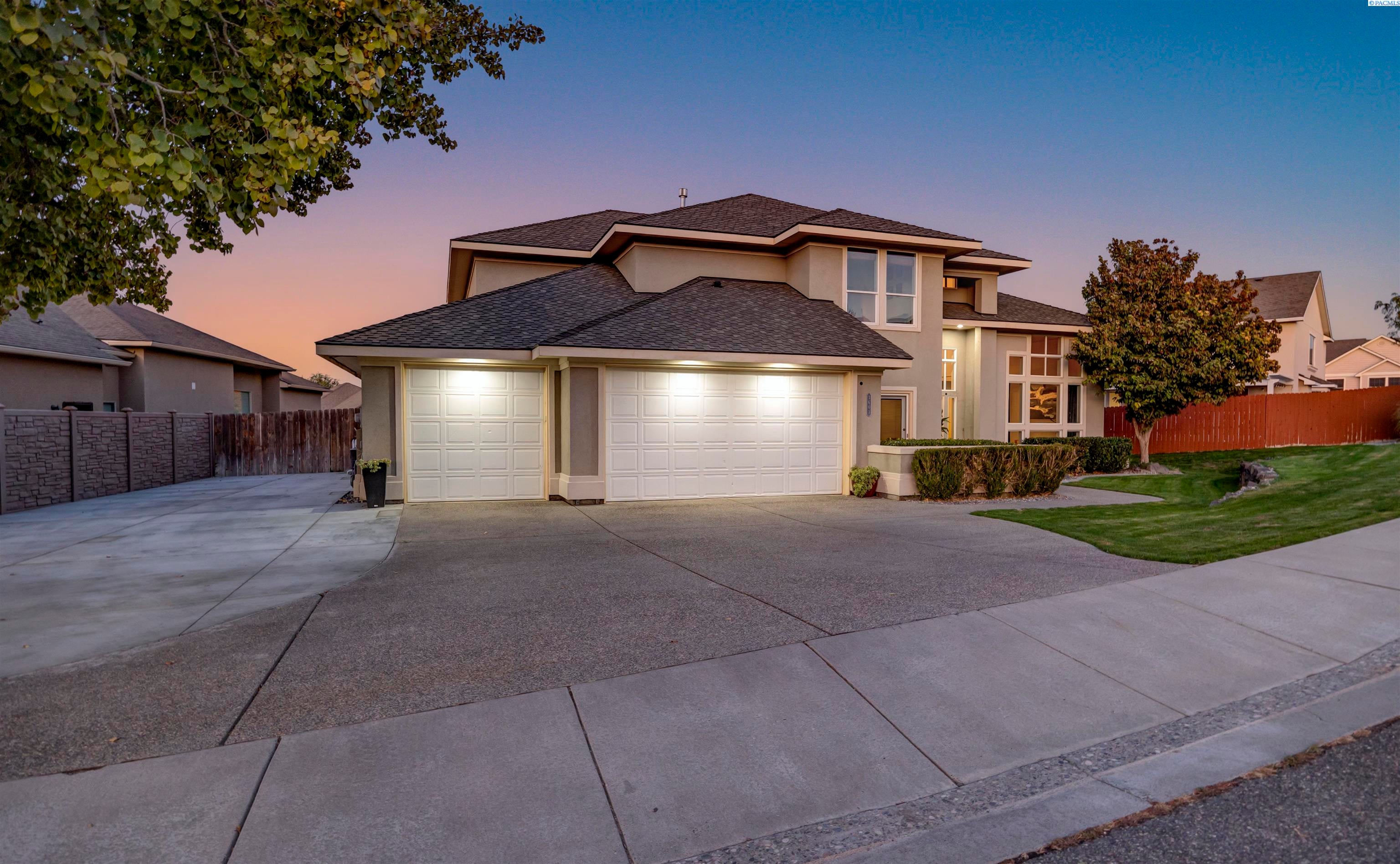 Kennewick, Washington, 99337, United States, 3 Bedrooms Bedrooms, ,3 BathroomsBathrooms,Residential,For Sale,1981093