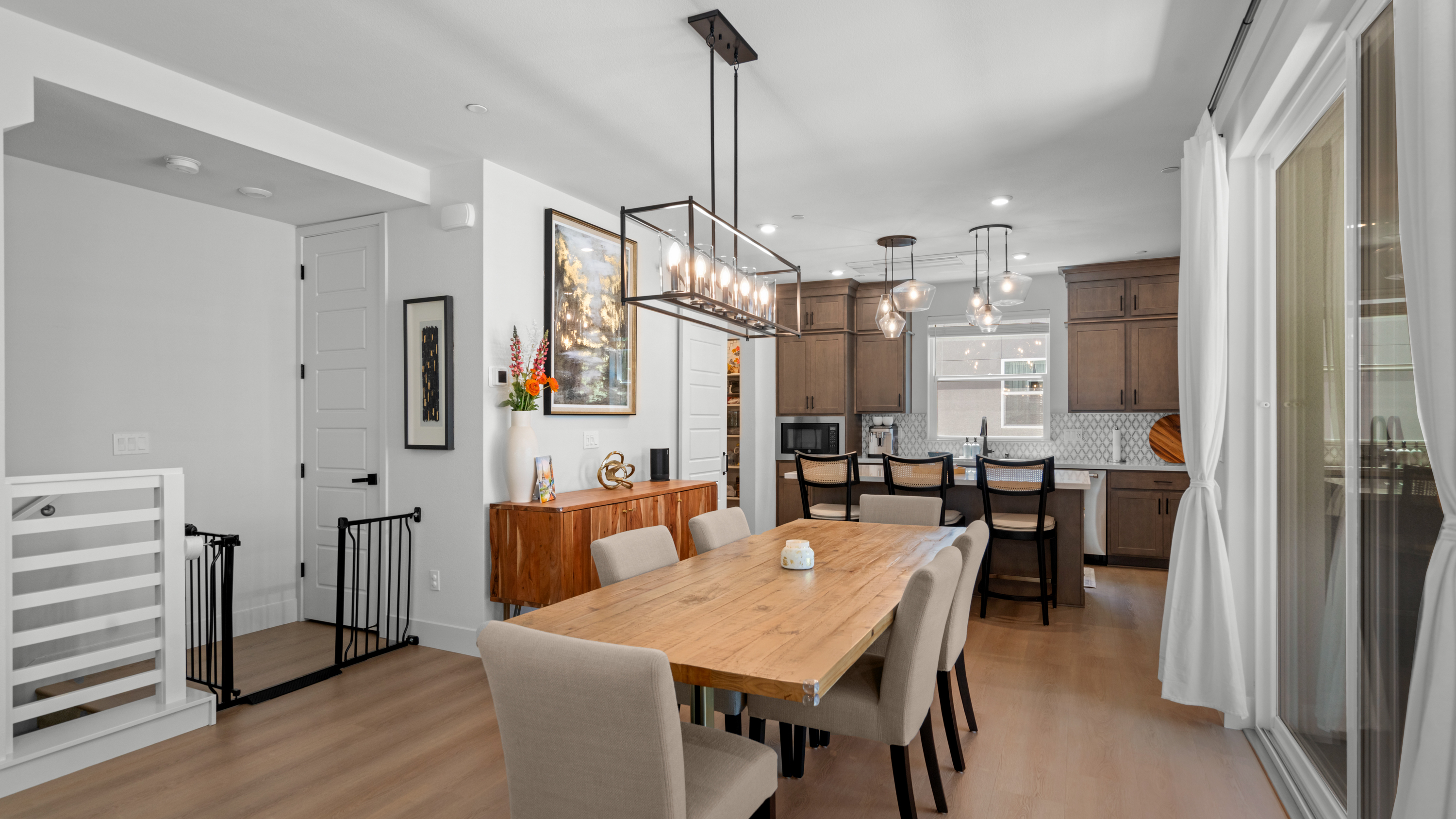  Modern Townhome in Novato - 物件實景