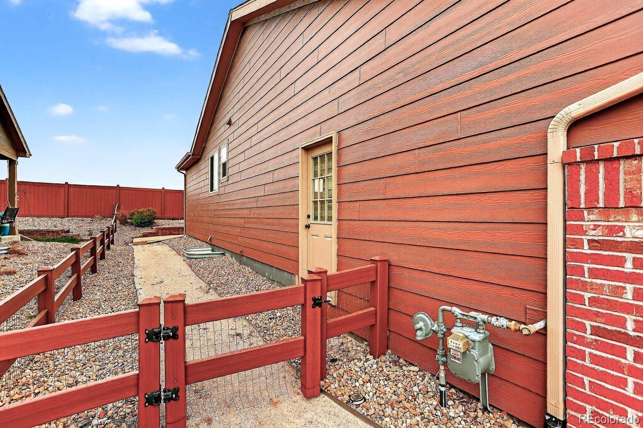 Parker, Colorado, 80134, United States, 4 Bedrooms Bedrooms, ,4 BathroomsBathrooms,Residential,For Sale,1972912