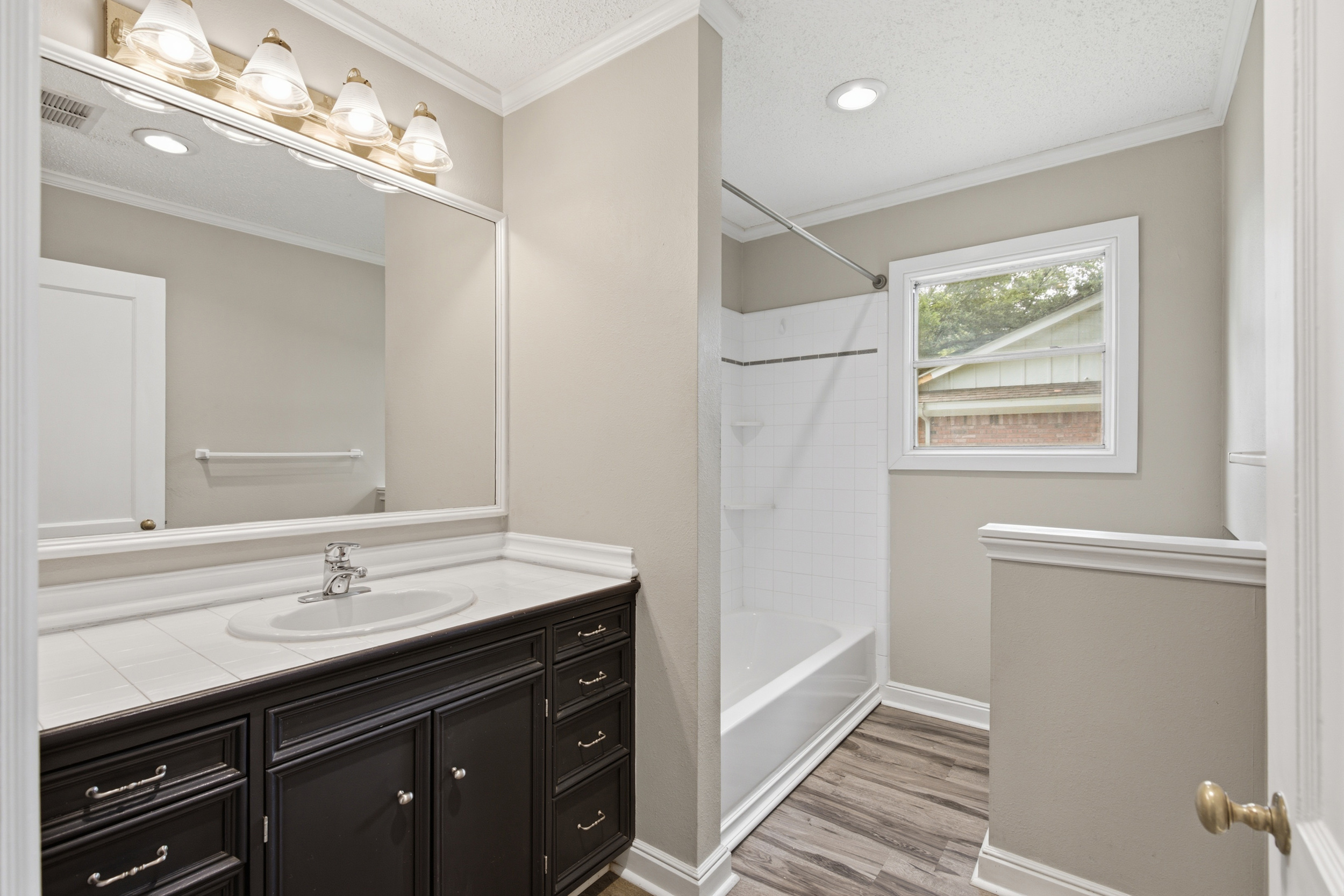  909 Keith Pumphrey Drive, River Oaks, TX, 76114 - 物件實景